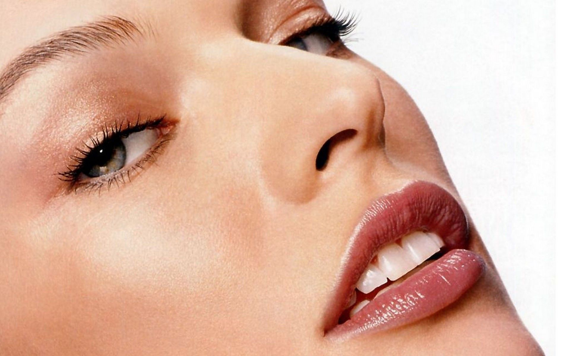 Free download Milla Jovovich actress close up face girl milla