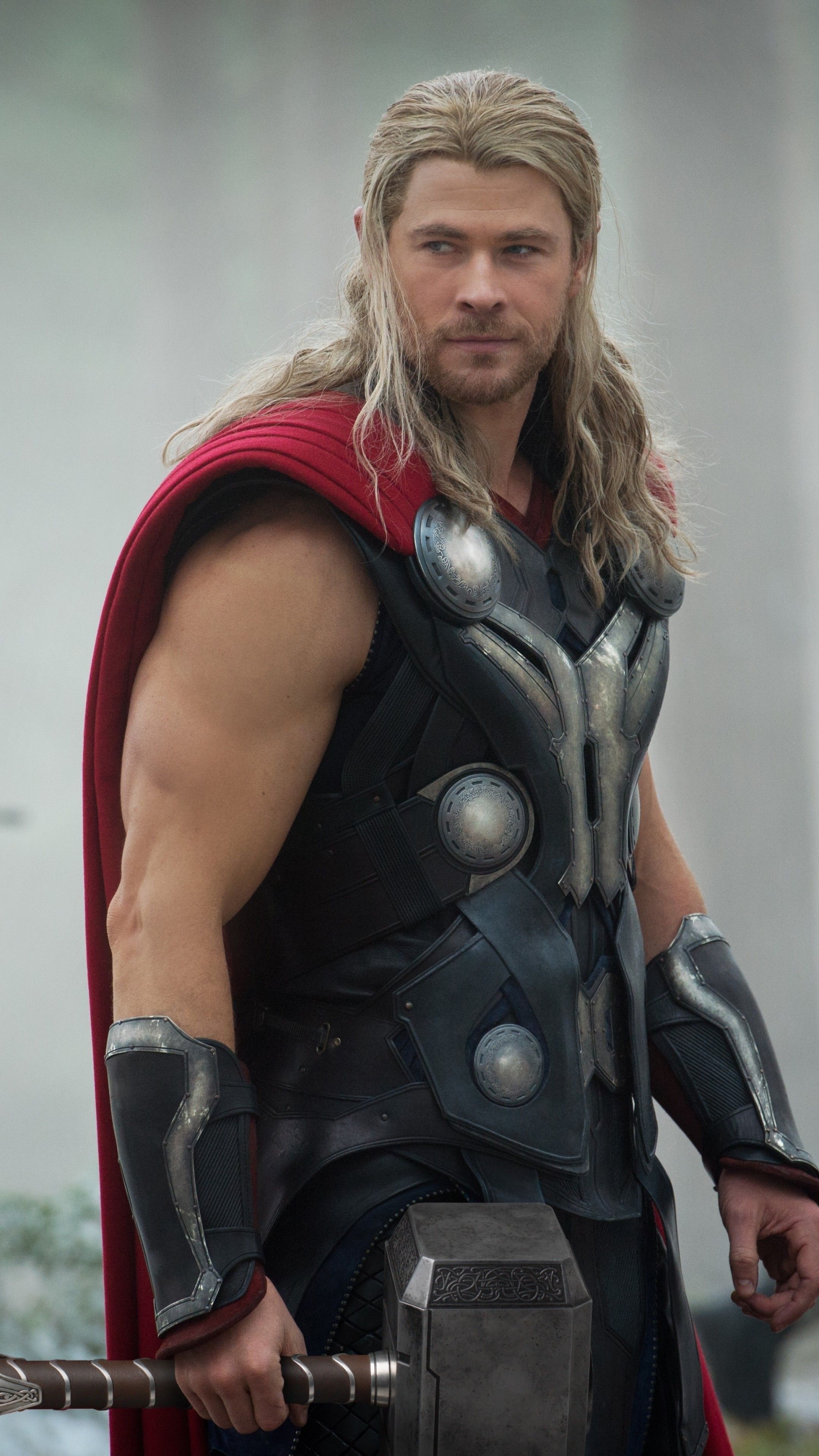 Chris Hemsworth Avengers Wallpaper Thor