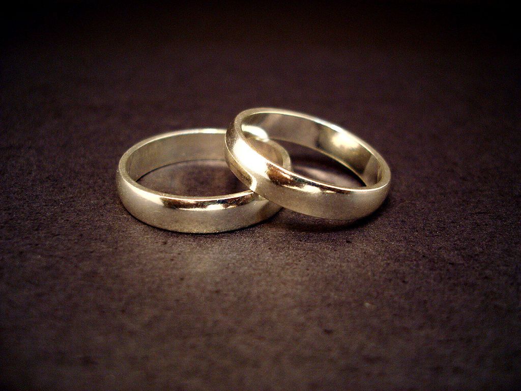Gold new wedding rings: Wedding rings wallpaper free