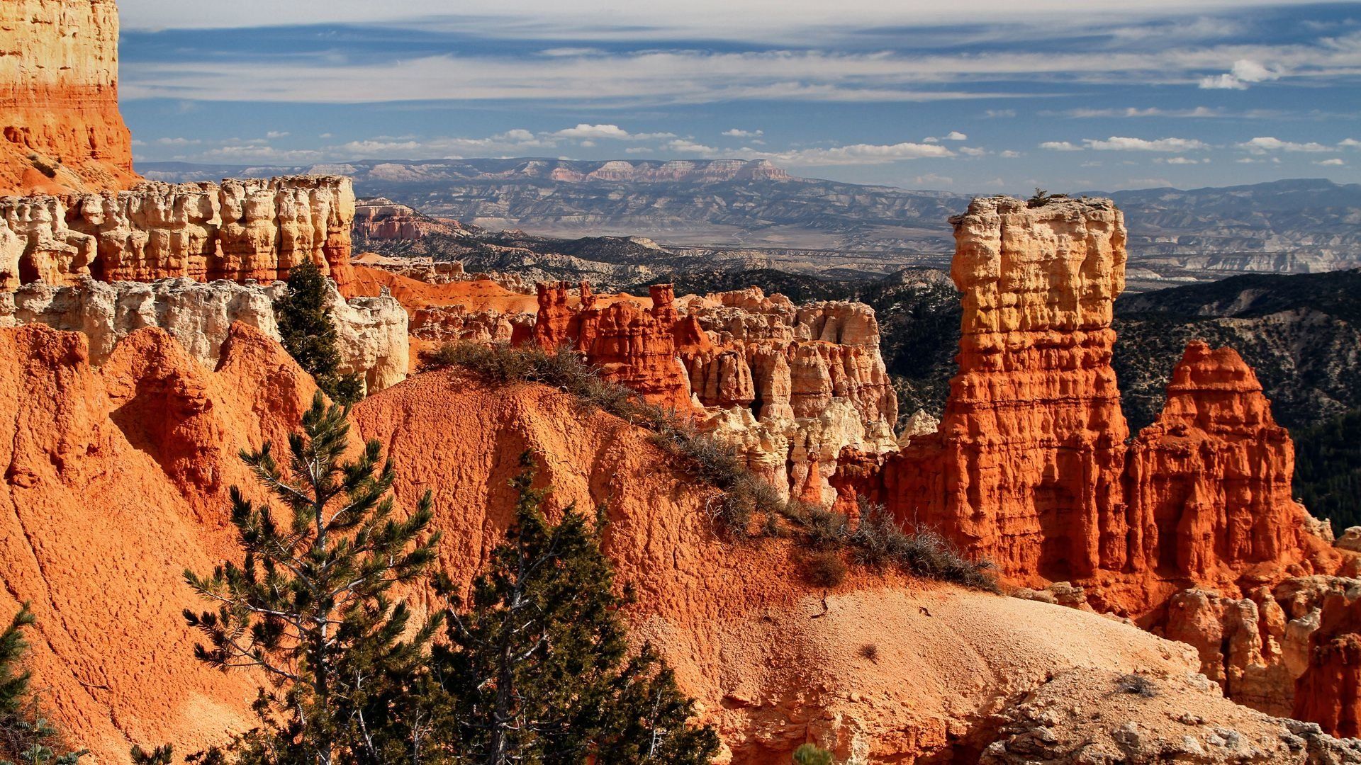 Bryce Canyon National Park HD Wallpaper and Background Image