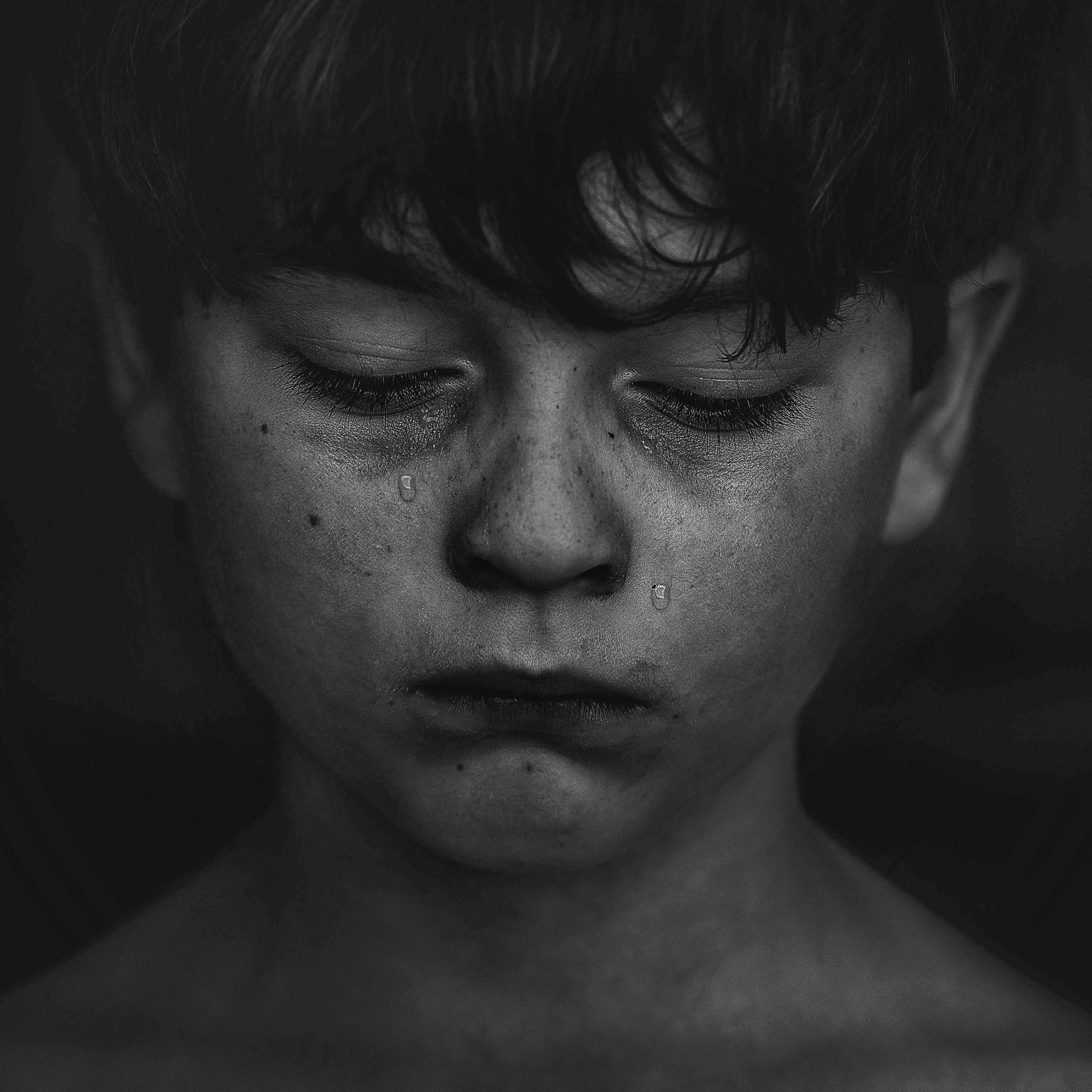 3071x3071 #sad, #child, #black and white, #boy, #face
