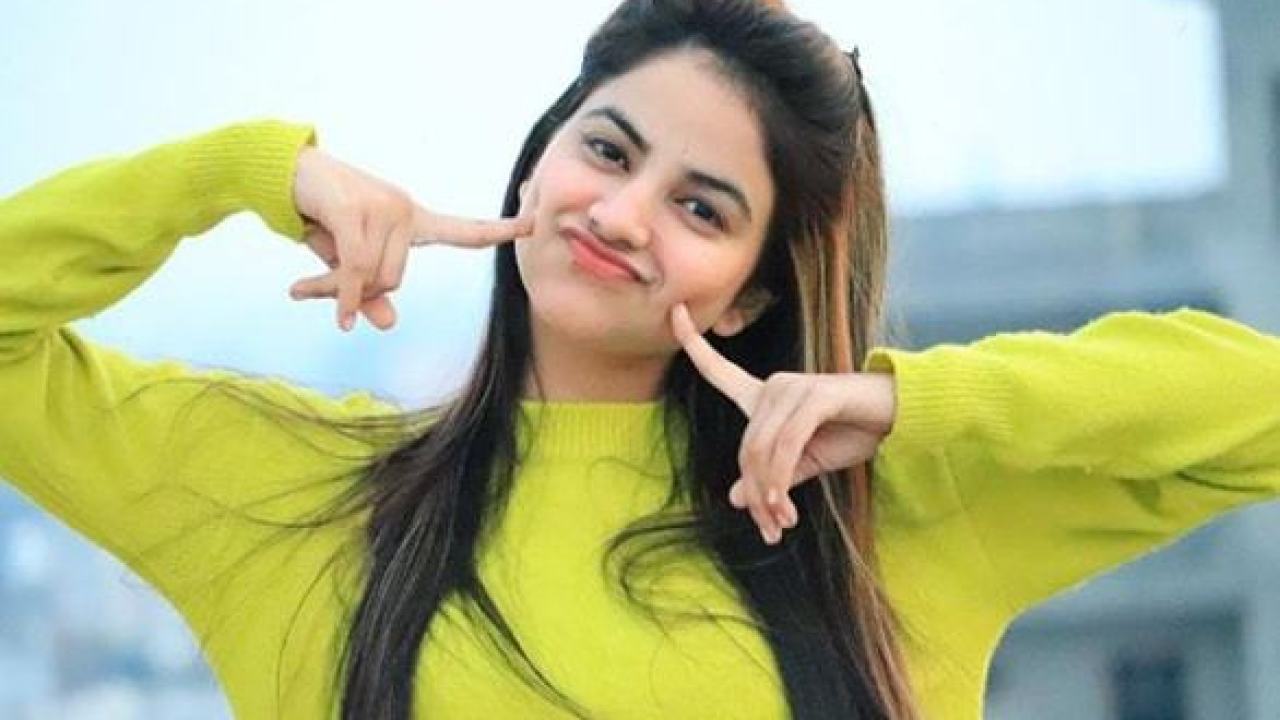 Piyanka Mongia and hot picture®️