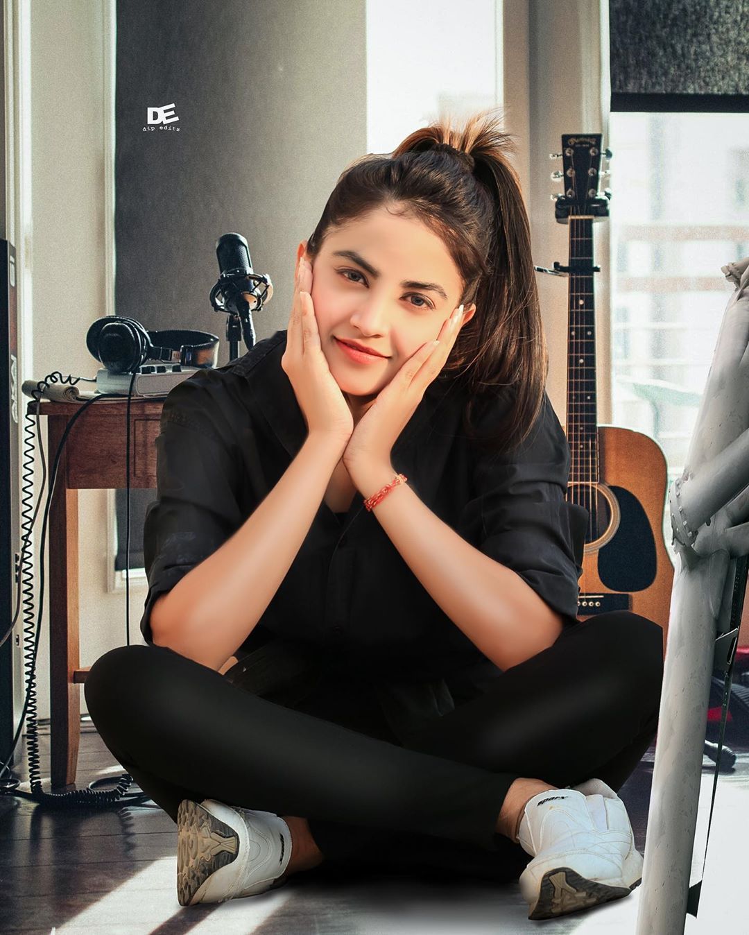 Piyanka Mongia and hot picture®️