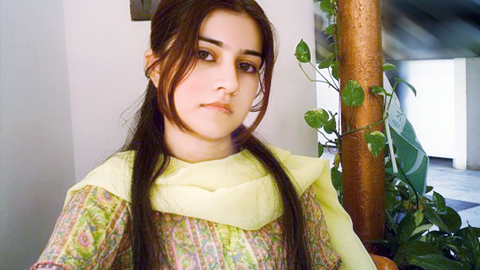 Pakistani Girls Wallpapers - Wallpaper Cave