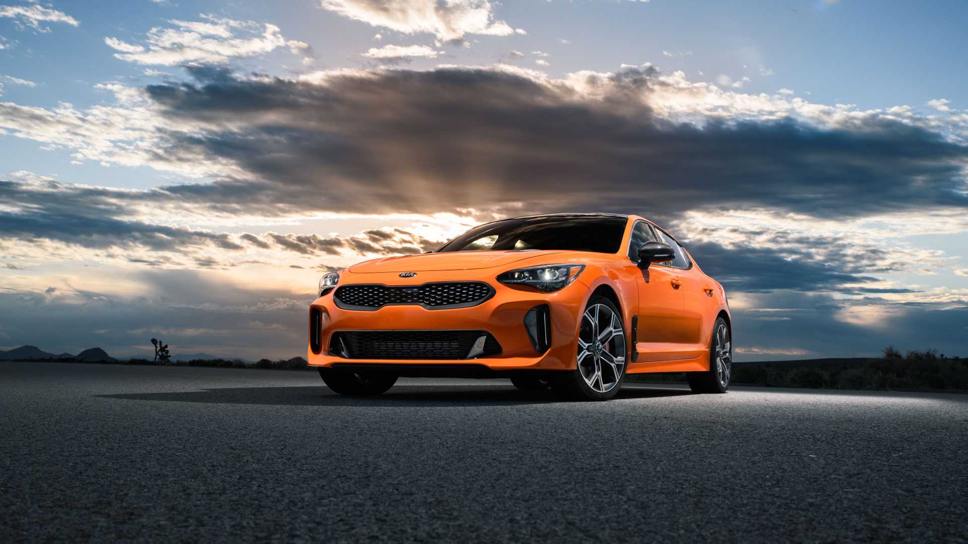 Kia Stinger GTS Front Three Quarter Wallpaper