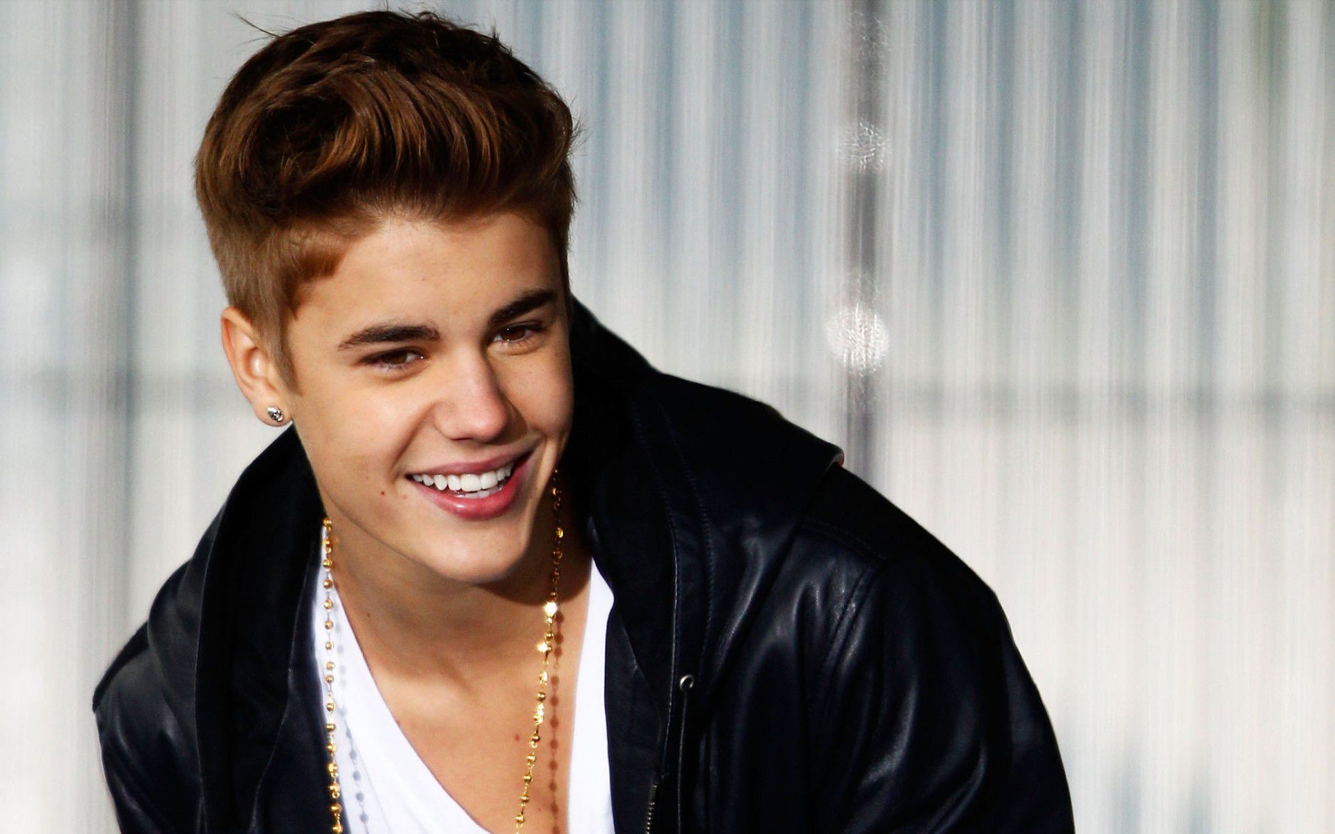 Justin Bieber Wallpaper HD