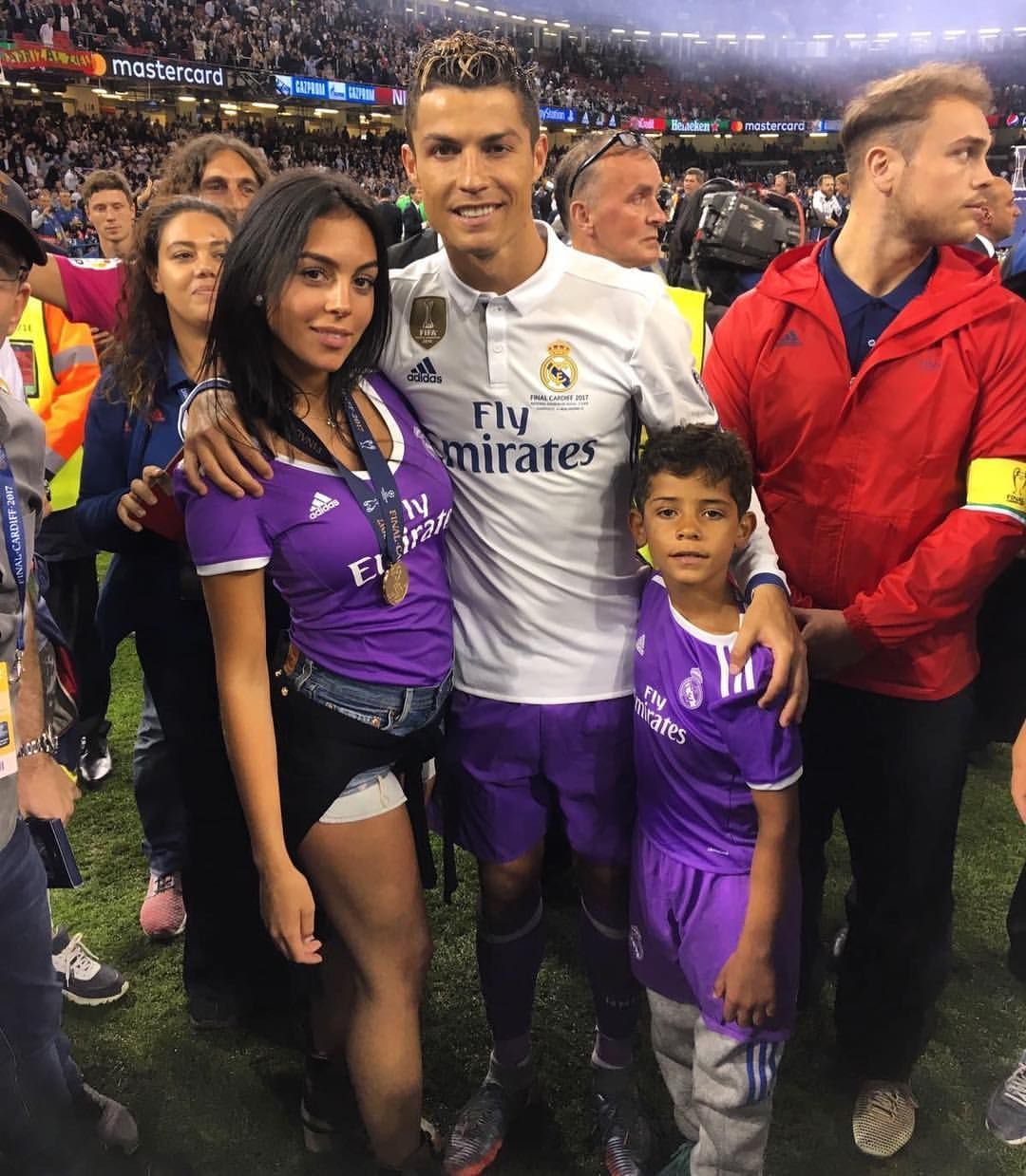 5.1m Likes, 27.3k Comments Ronaldo on Instagram: “❤️️❤️️”. Ronaldo, Cristiano ronaldo