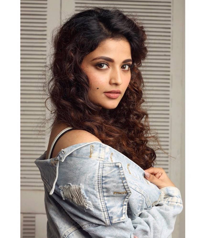 Shirin Kanchwala Photo [HD]: Latest Image, Picture, Stills of Shirin Kanchwala