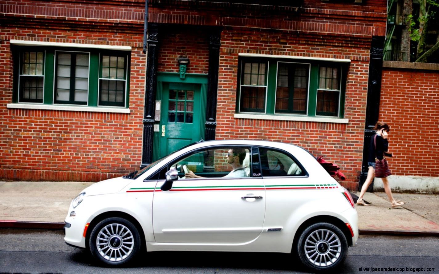 Fiat 500L White View Side. All Wallpaper Desktop