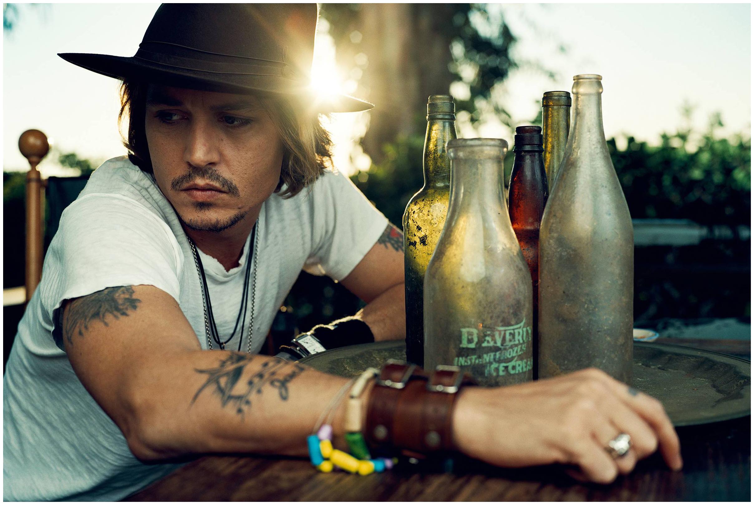 Johnny Depp HD Wallpaper