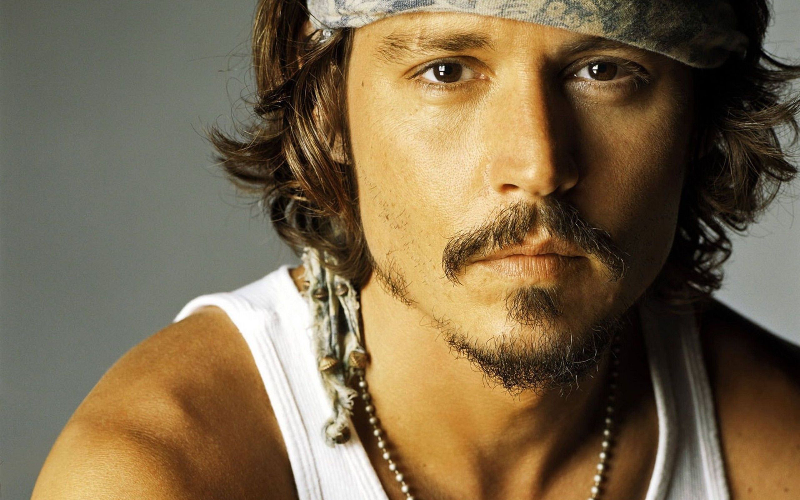 Johnny Depp wallpaperx1600