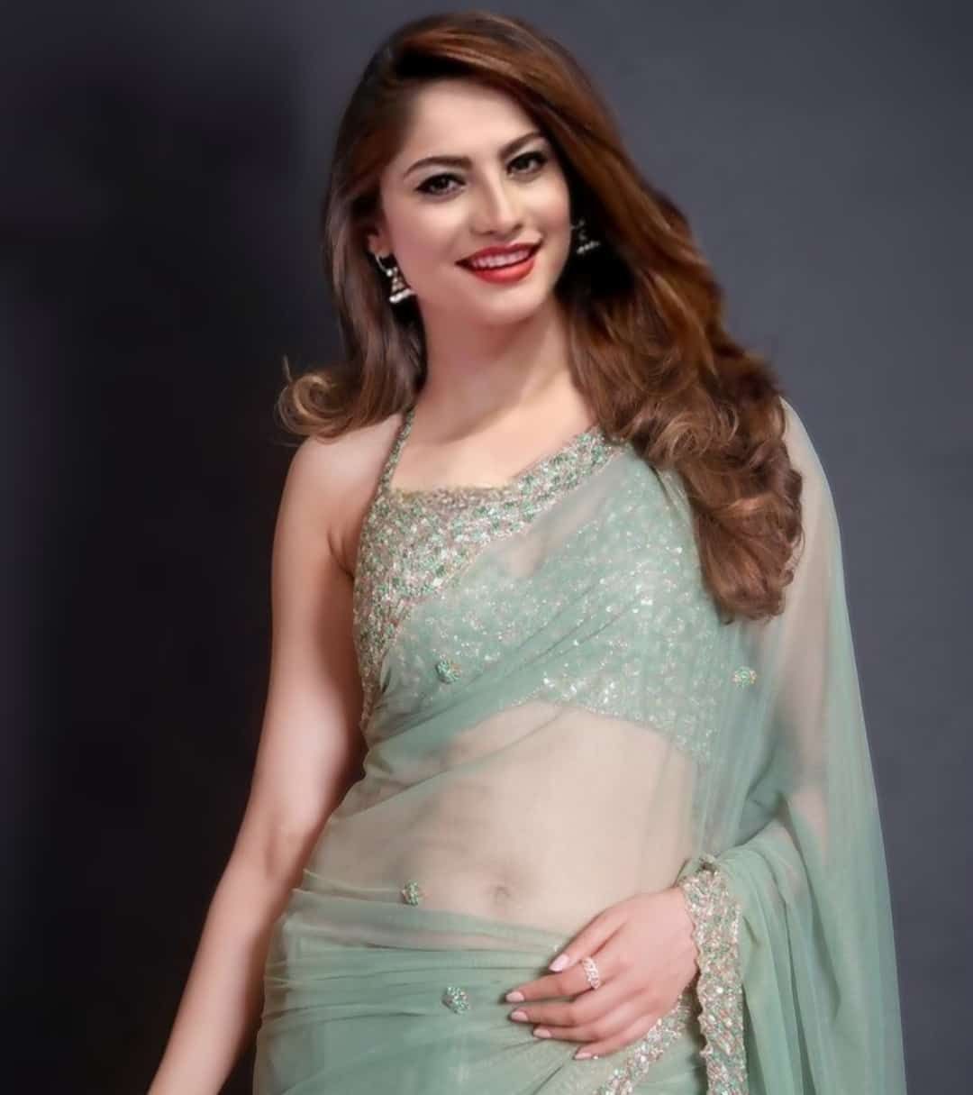 Neelam Muneer Latest Photo HD. Pakistani actress, Saree
