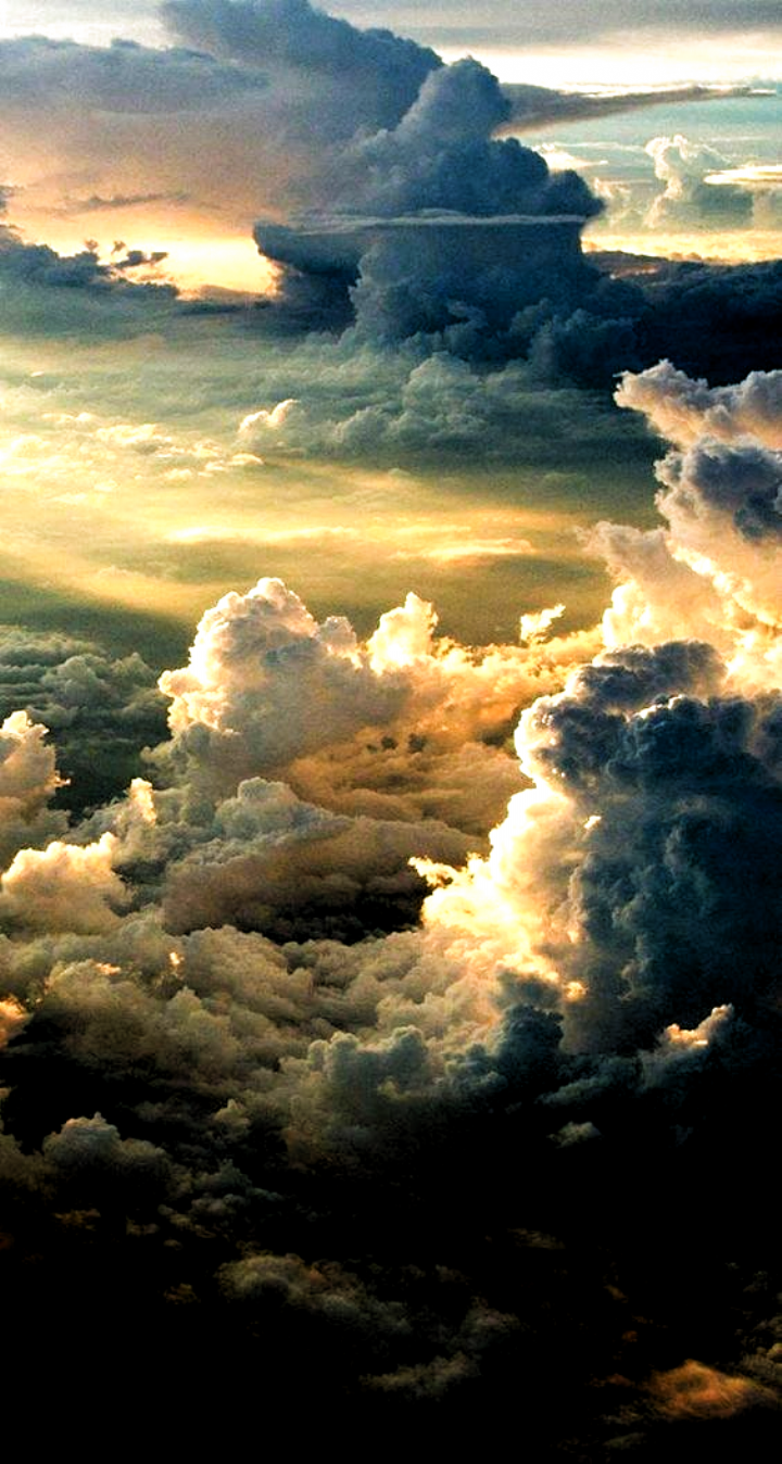 Beautiful Cloud Aesthetic Wallpaper Background For iPhone