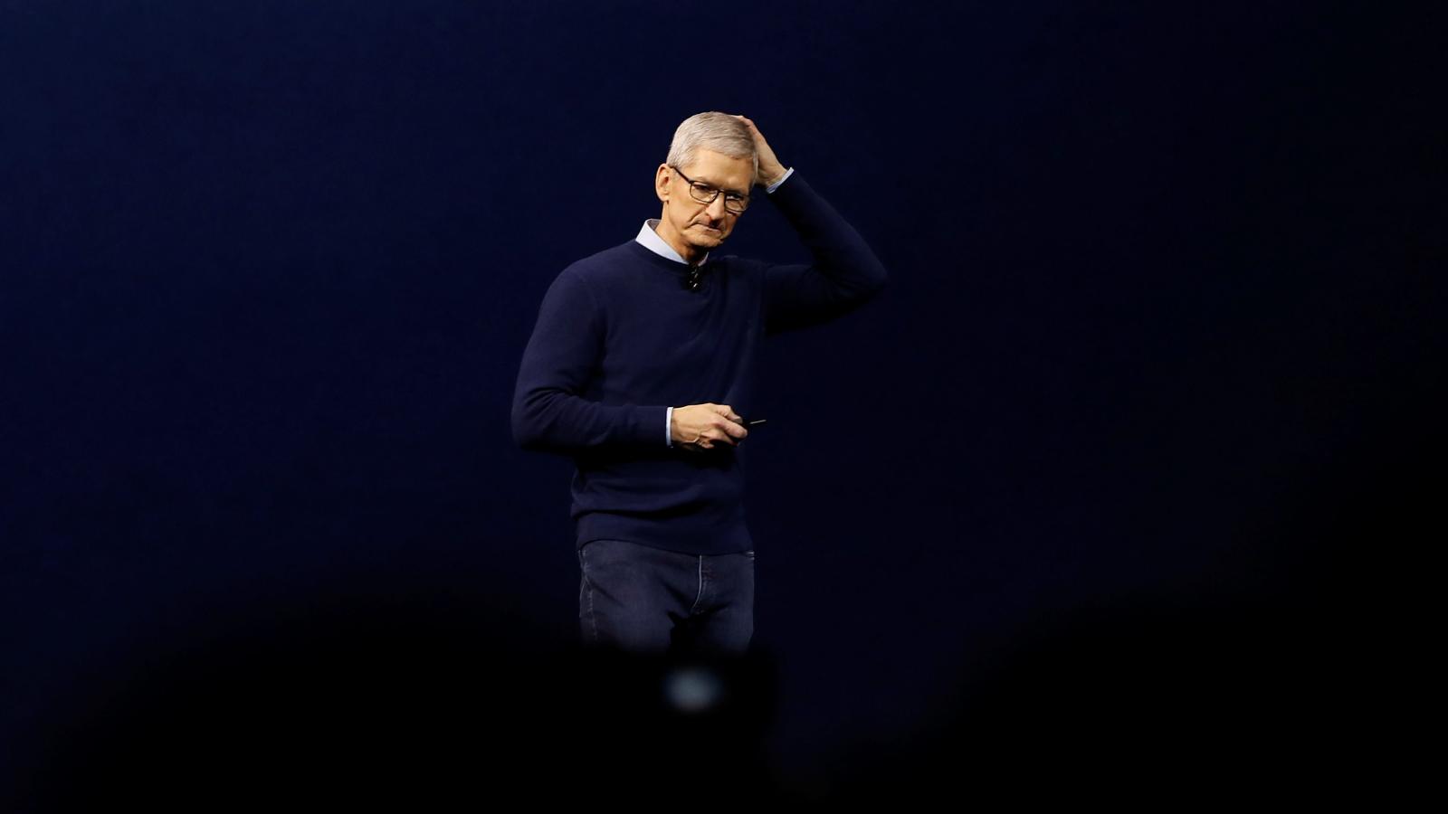 Apple CEO Tim Cook on learning to code: He doesn't seem to