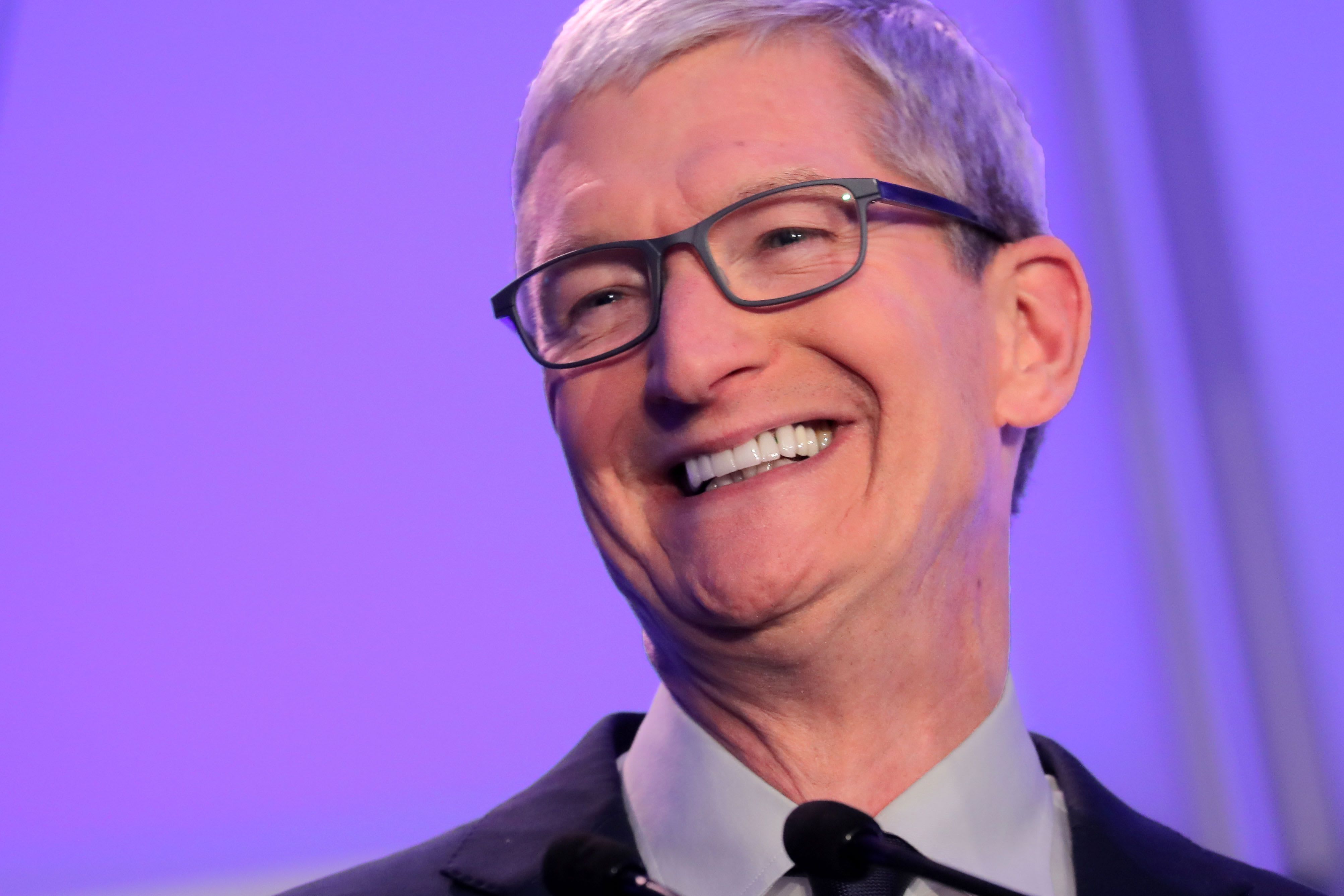 How Steve Jobs Persuaded Tim Cook To Join A Near Bankrupt Apple