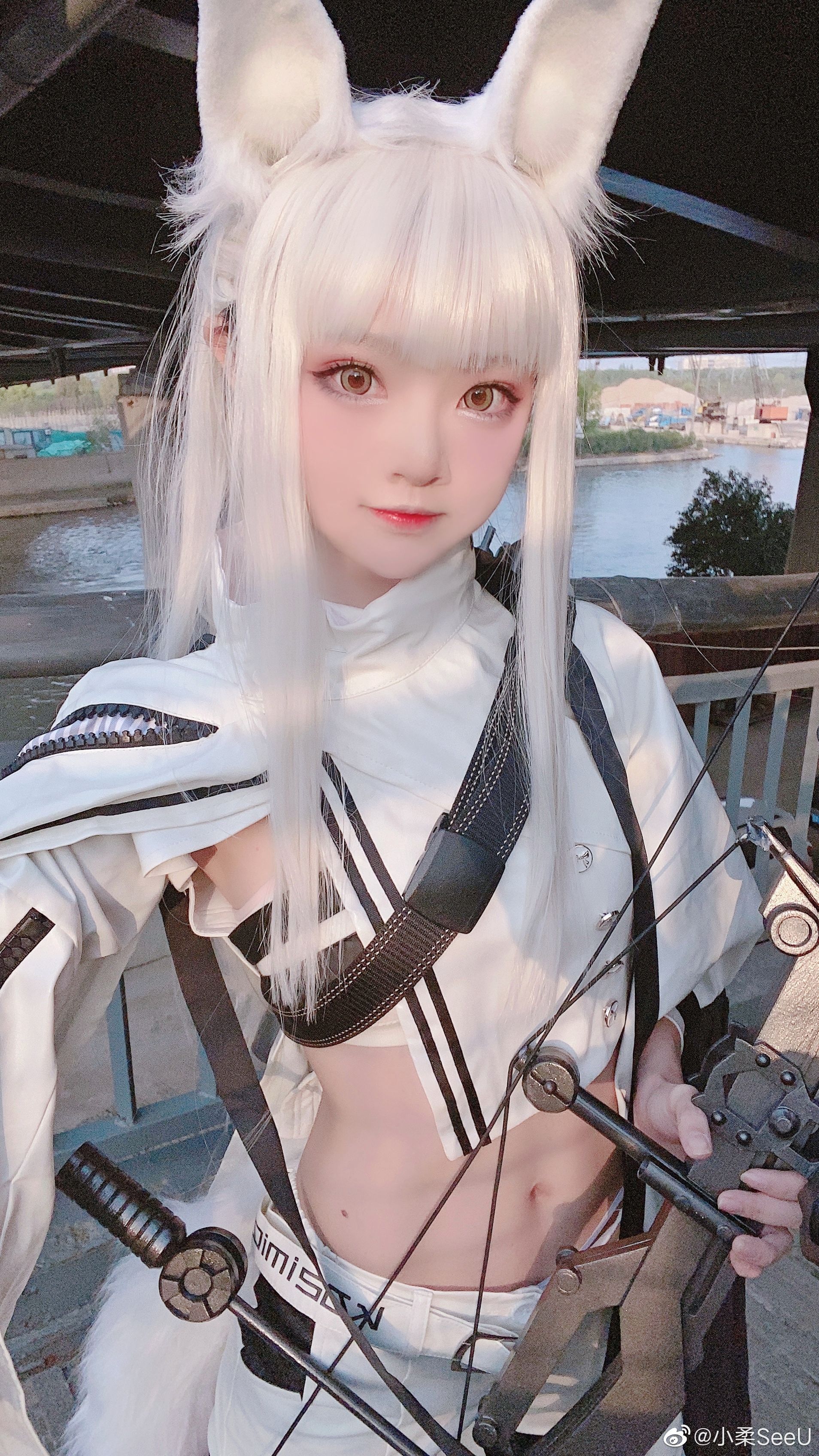 HD wallpaper: white-haired female anime character wallpaper, cosplay, Kiana  Kaslana | Wallpaper Flare