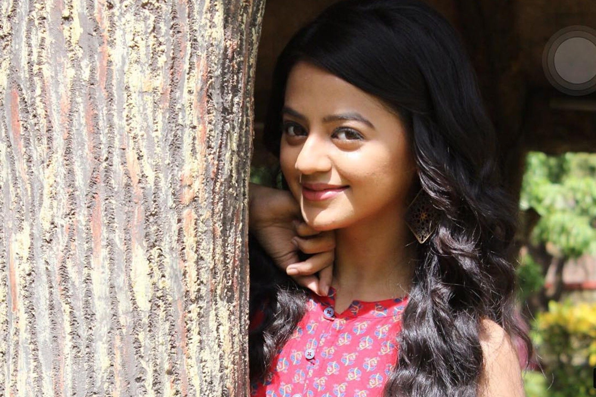 Helly Shah Wallpaper HD Background Free Download