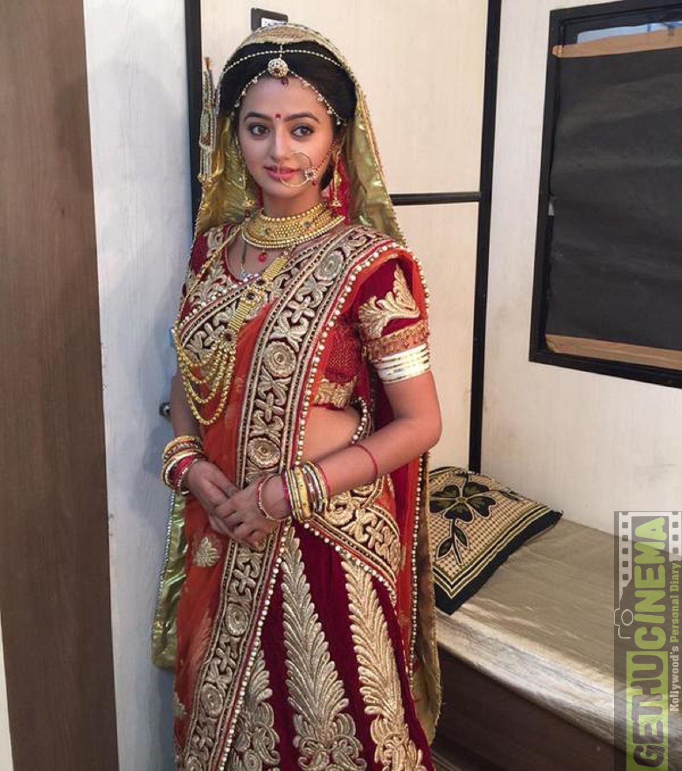 Actress Helly Shah Gallery
