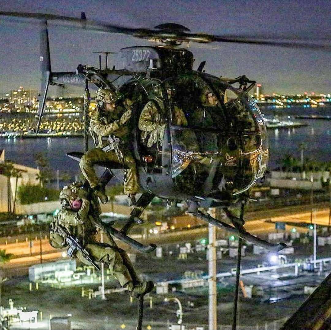 You Have To See This Crazy Photo Of A Night Stalker MH 6 Dropping