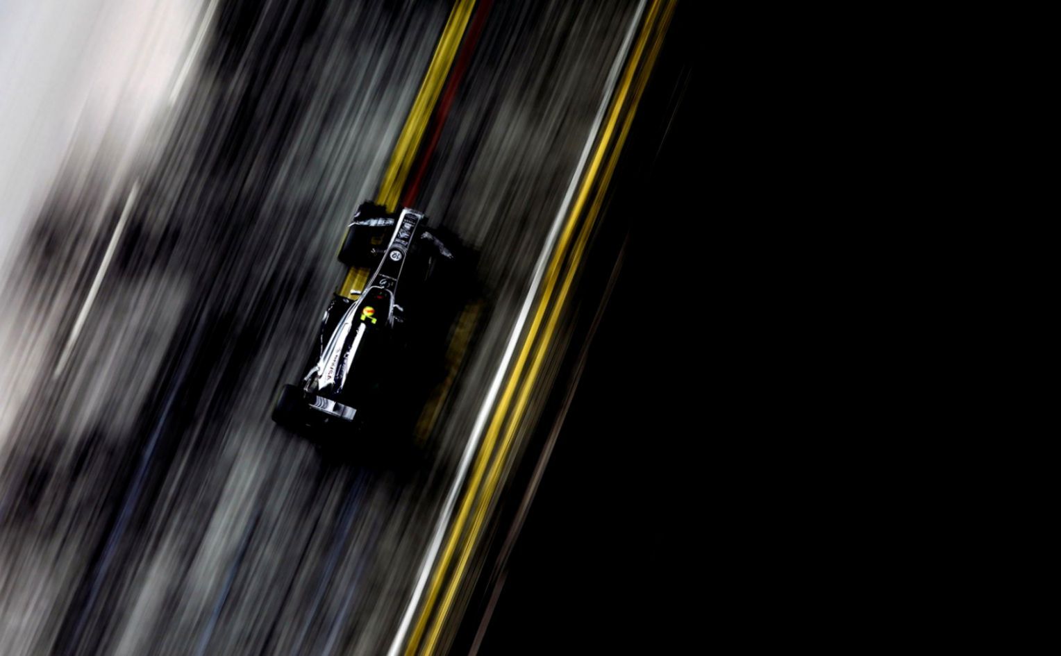 Formula 1 Race Track Car HD Wallpaper. All Wallpaper Desktop