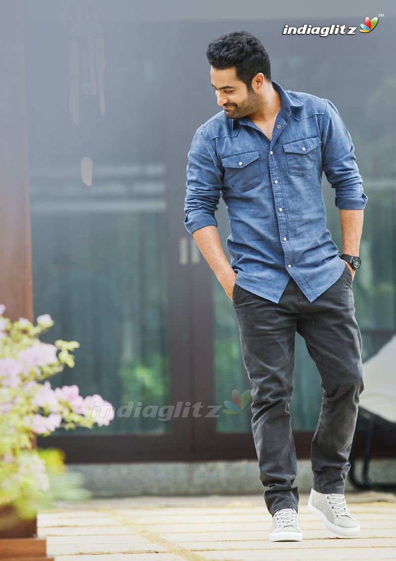 Aravindha Sametha Photo Movies photo, image, gallery