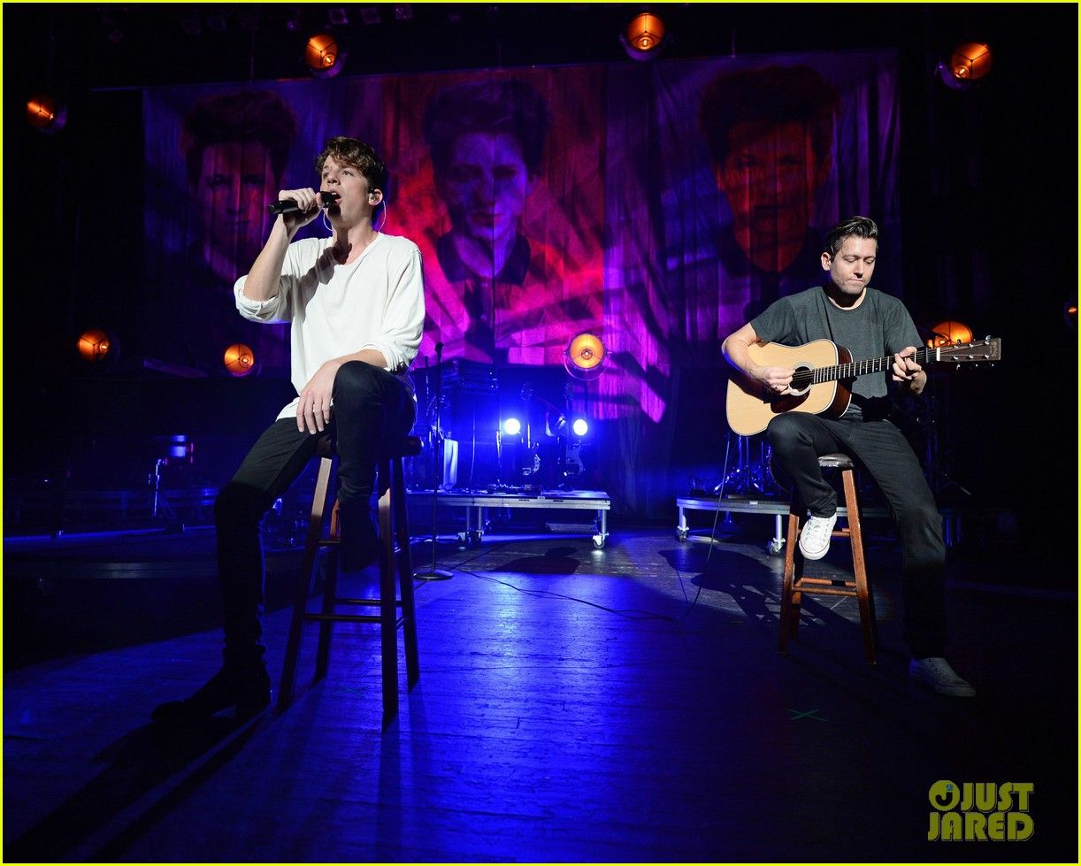 Charlie Puth Brings His 'Don't Talk' Tour to Miami: Photo 1035331