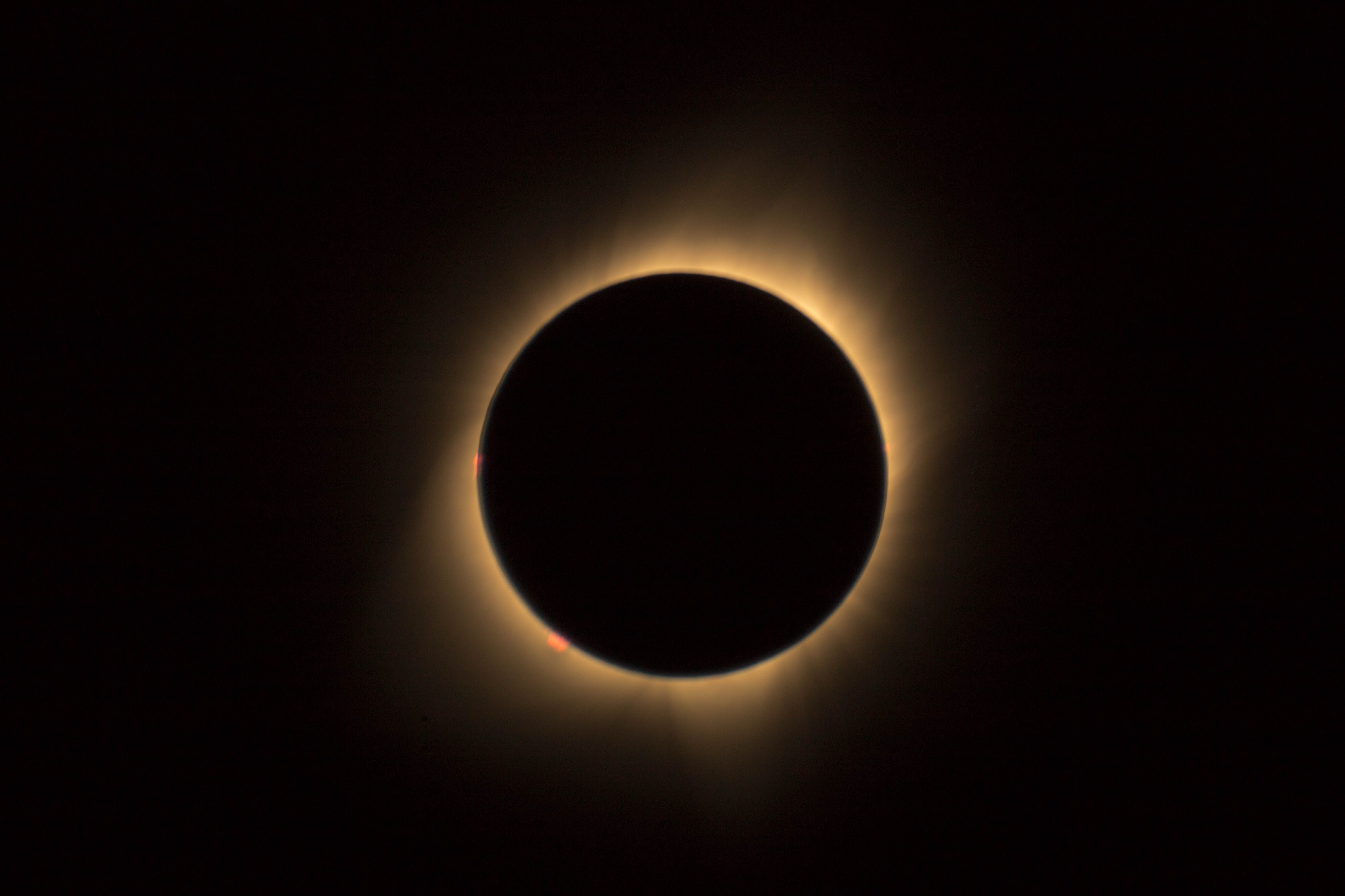 Moment Of Darkness Time Revealed For The Eclipse In Clarksville - z5krulf