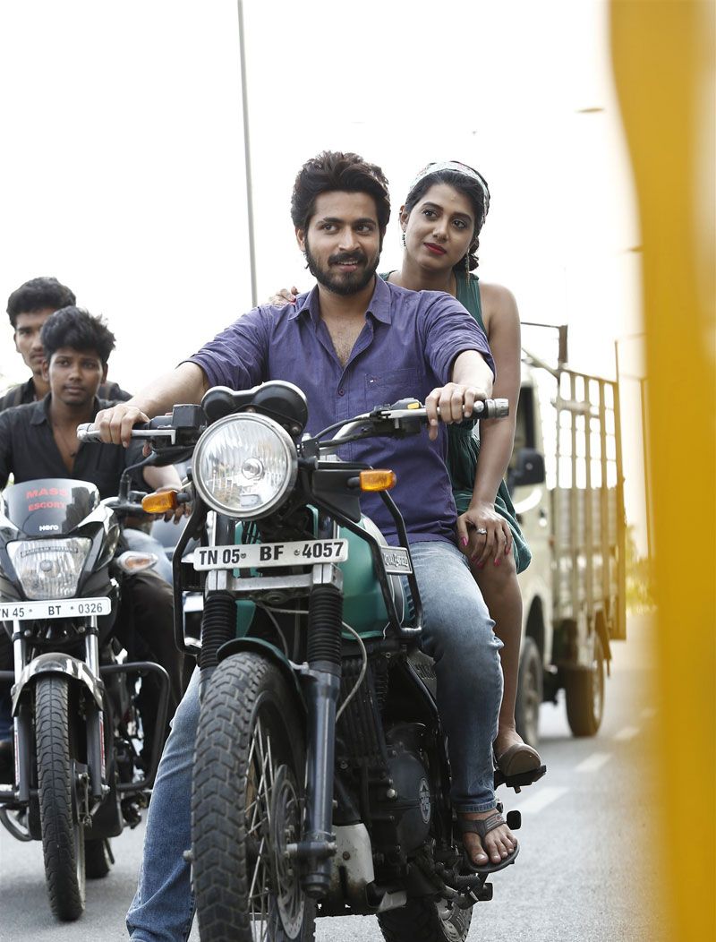 Ispade Rajavum Idhaya Raniyum Photo: HD Image, Picture, Stills