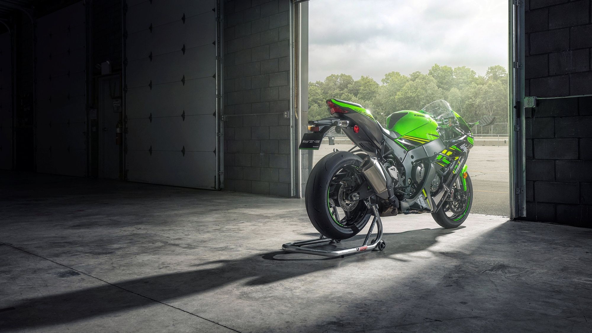 India Assembled Kawasaki Ninja ZX 10R HD Wallpaper. IAMABIKER