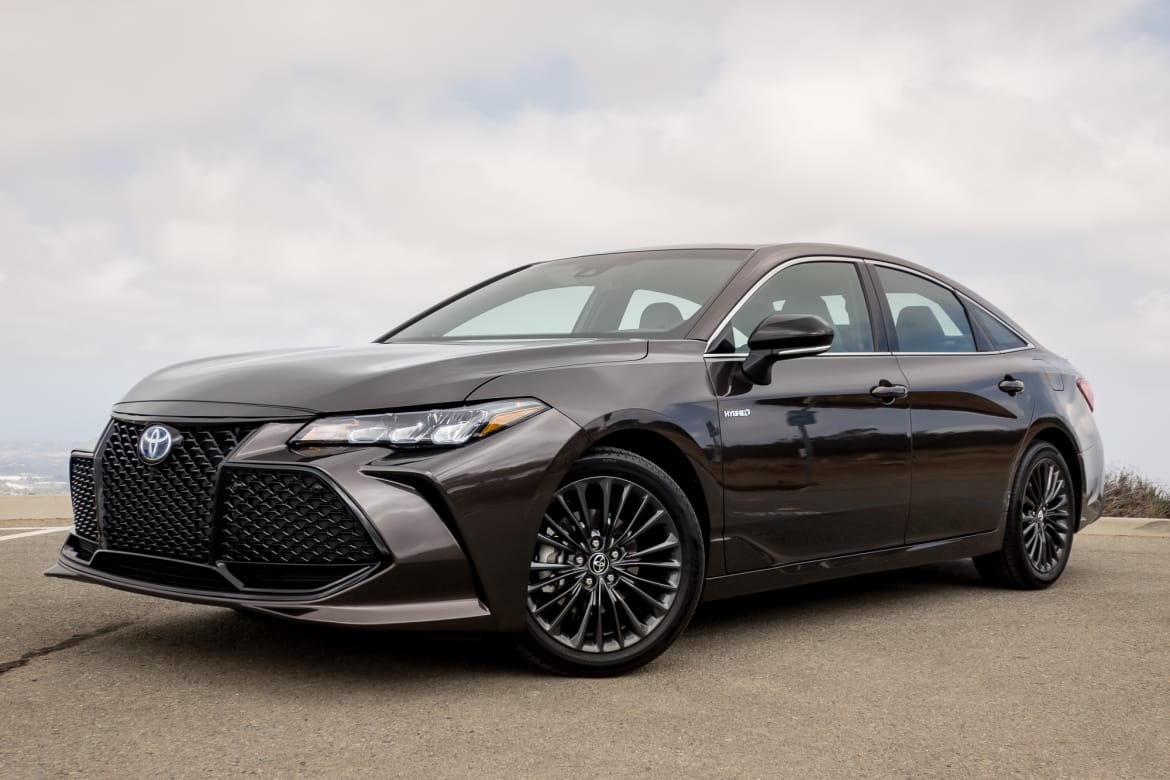 Toyota Avalon First Drive: Your Road Trip Hero Has Arrived