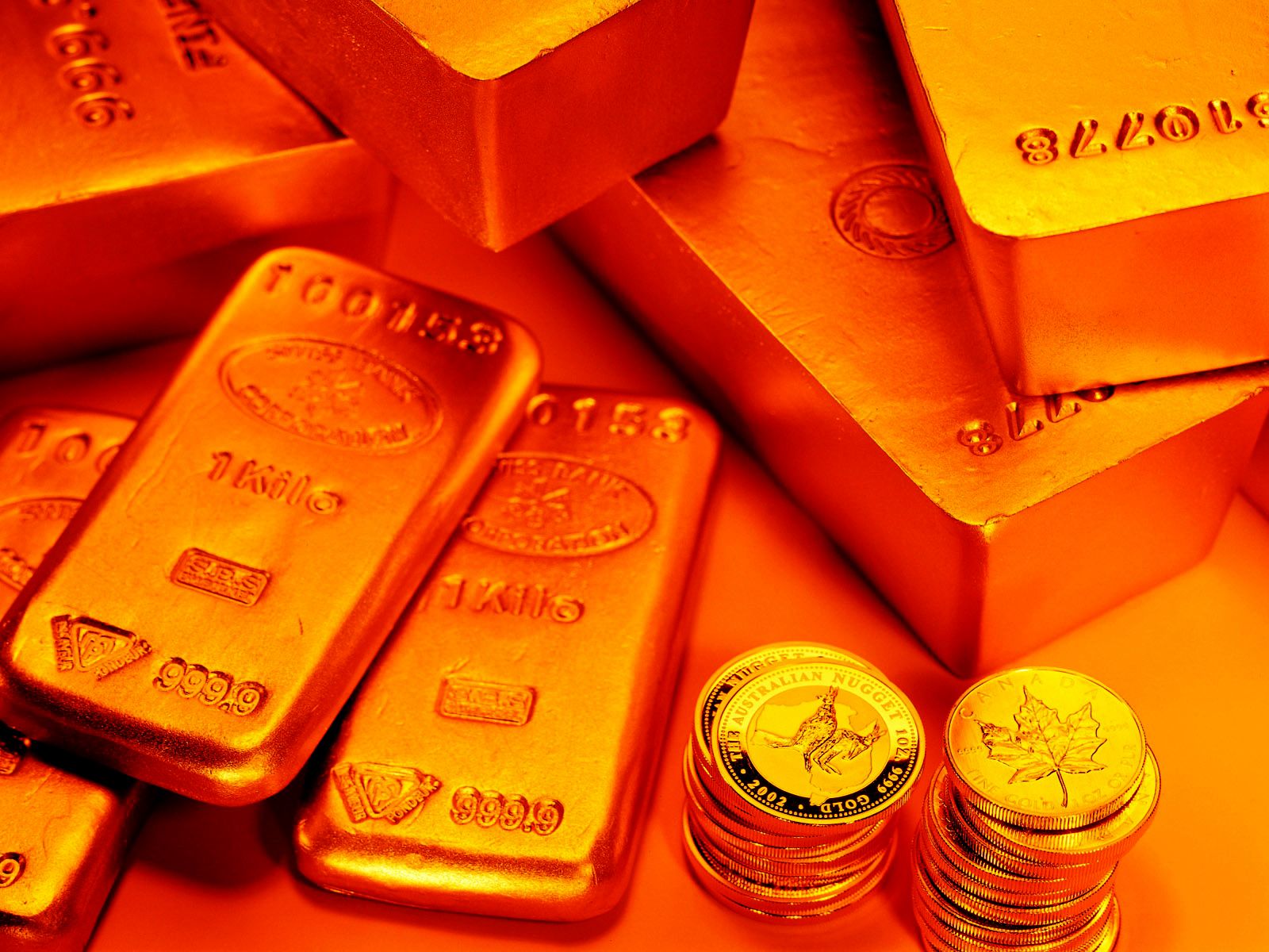 Central Wallpaper: Gold Bars and Coins HD Wallpaper