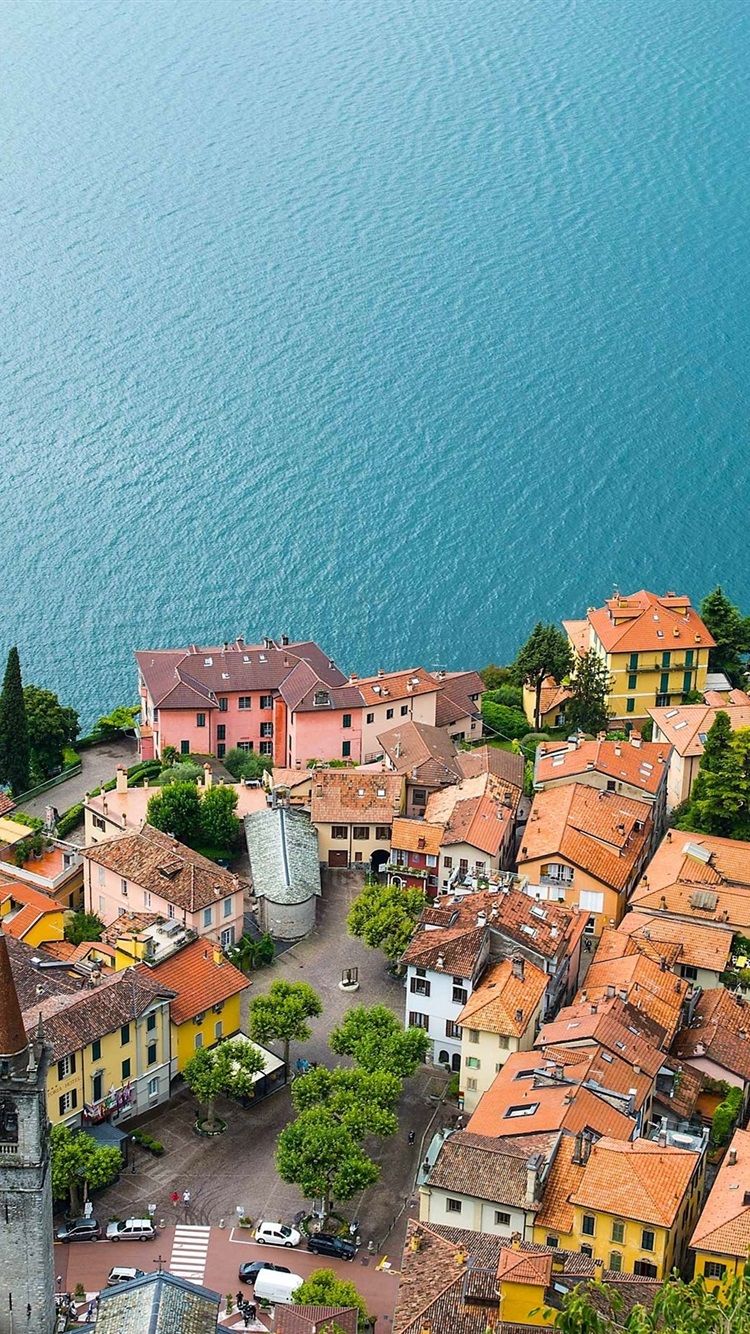 Lake Como, Varenna, Italy, Houses 750x1334 IPhone 8 7 6 6S