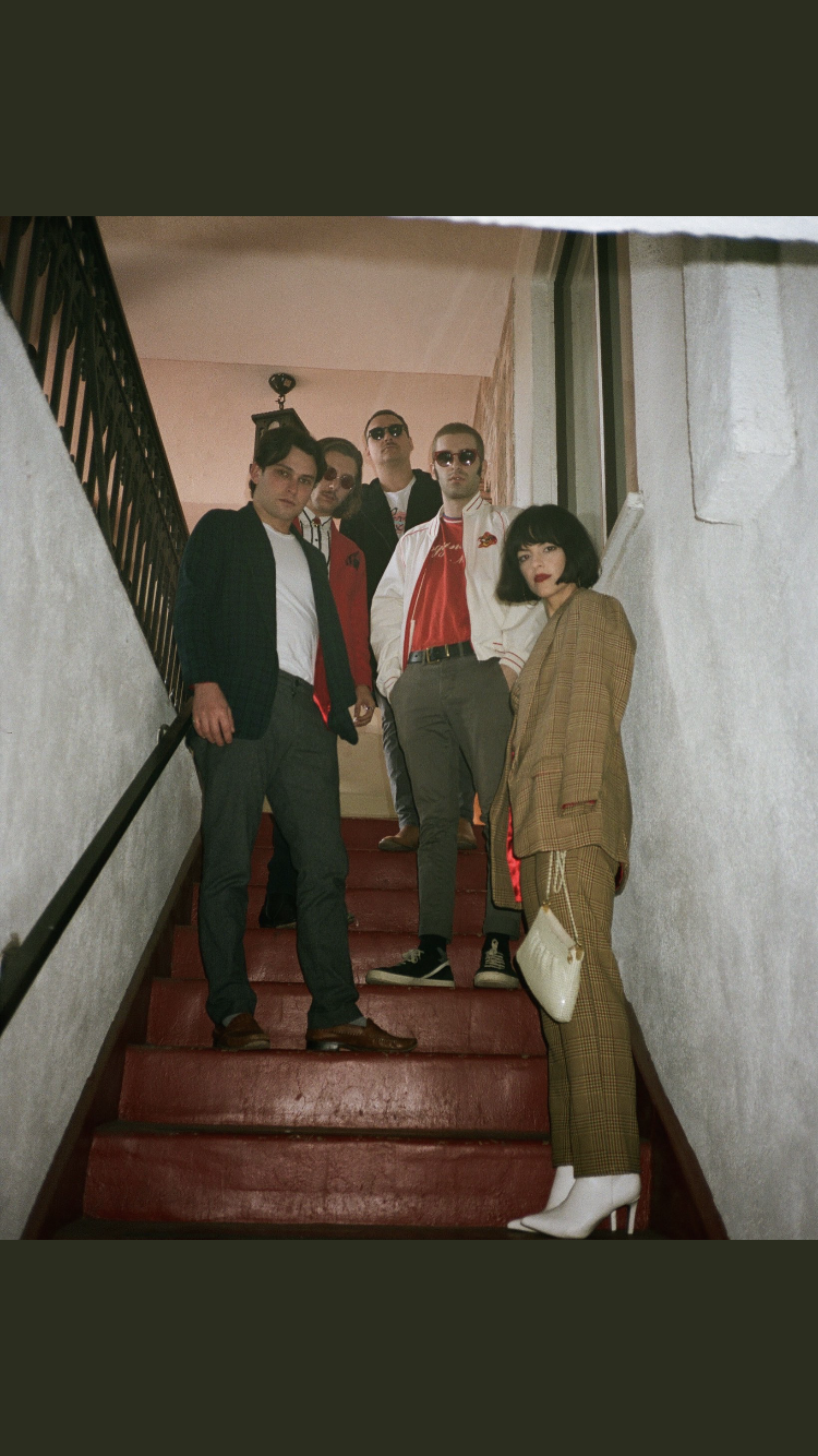 This is ✨THE MARÍAS✨. Indie singers, Music artists, Falling