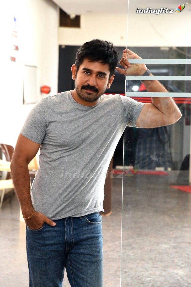 Vijay Antony Photo Actor photo, image, gallery, stills