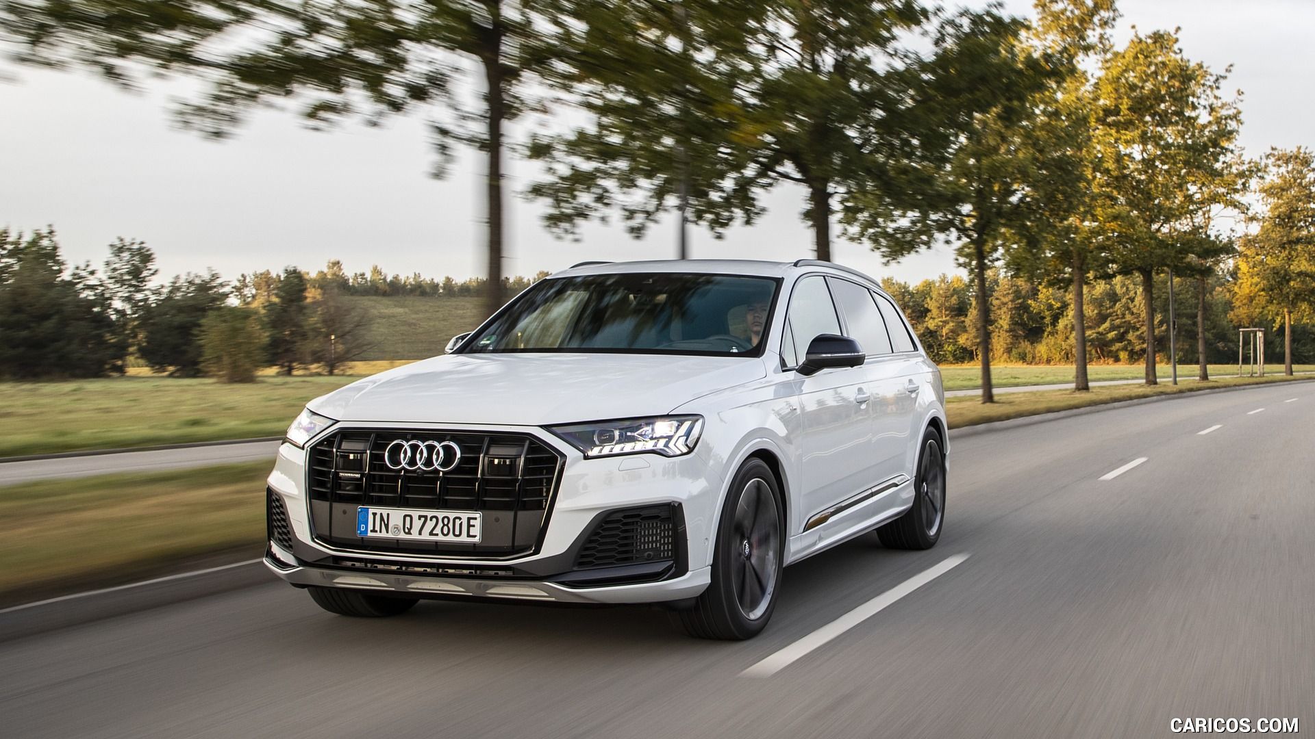 Audi Q7 TFSI E Quattro Plug In Hybrid Color: Glacier White