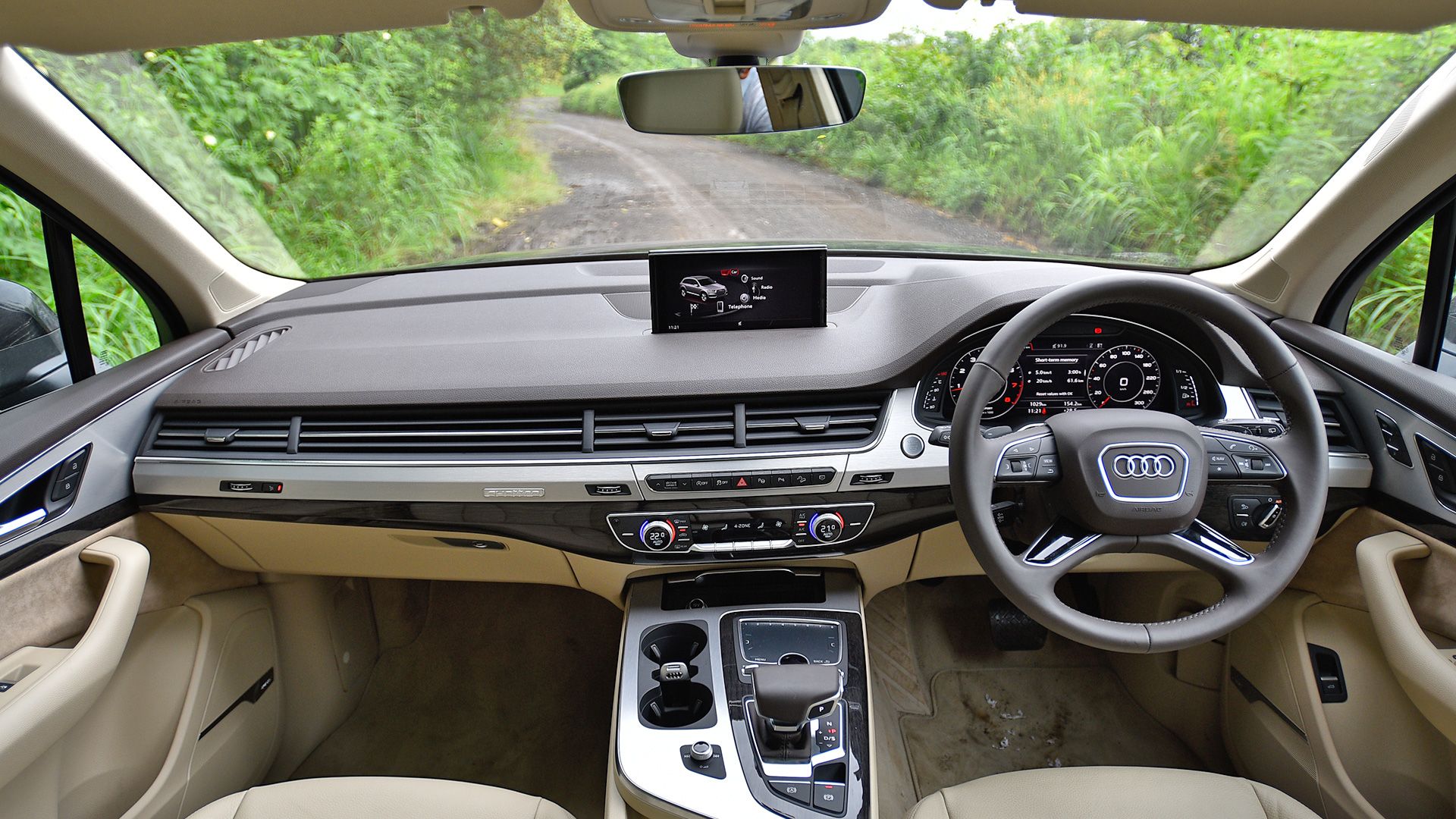 Audi Q7 2017 40 TFSI Premium Plus Interior Car Photo