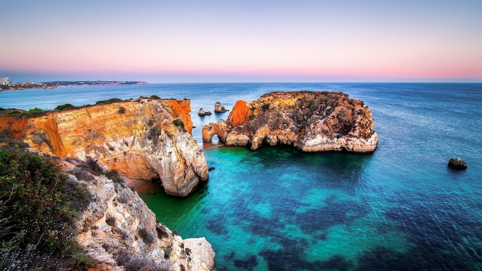 Algarve, Portugal HD Background