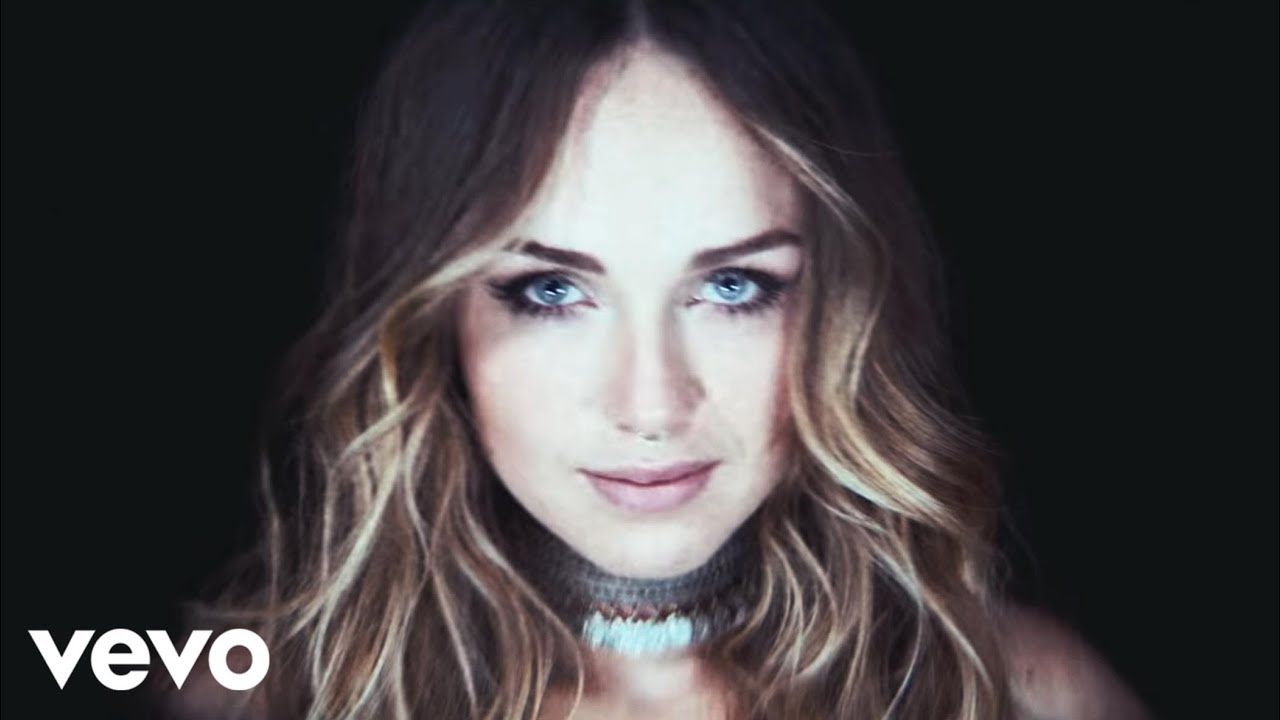 Q&A with Psychedelic Songbird, ZELLA DAY!. All Access Music
