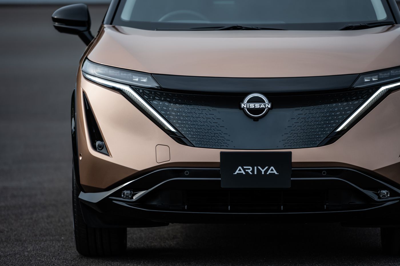 Nissan Ariya electric crossover SUV unveiled with up to 300 miles