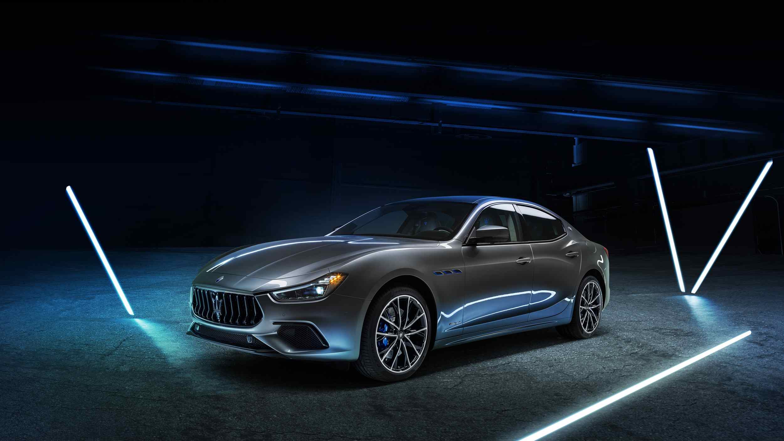 Maserati Ghibli Hybrid With 330 HP & Fresh Look