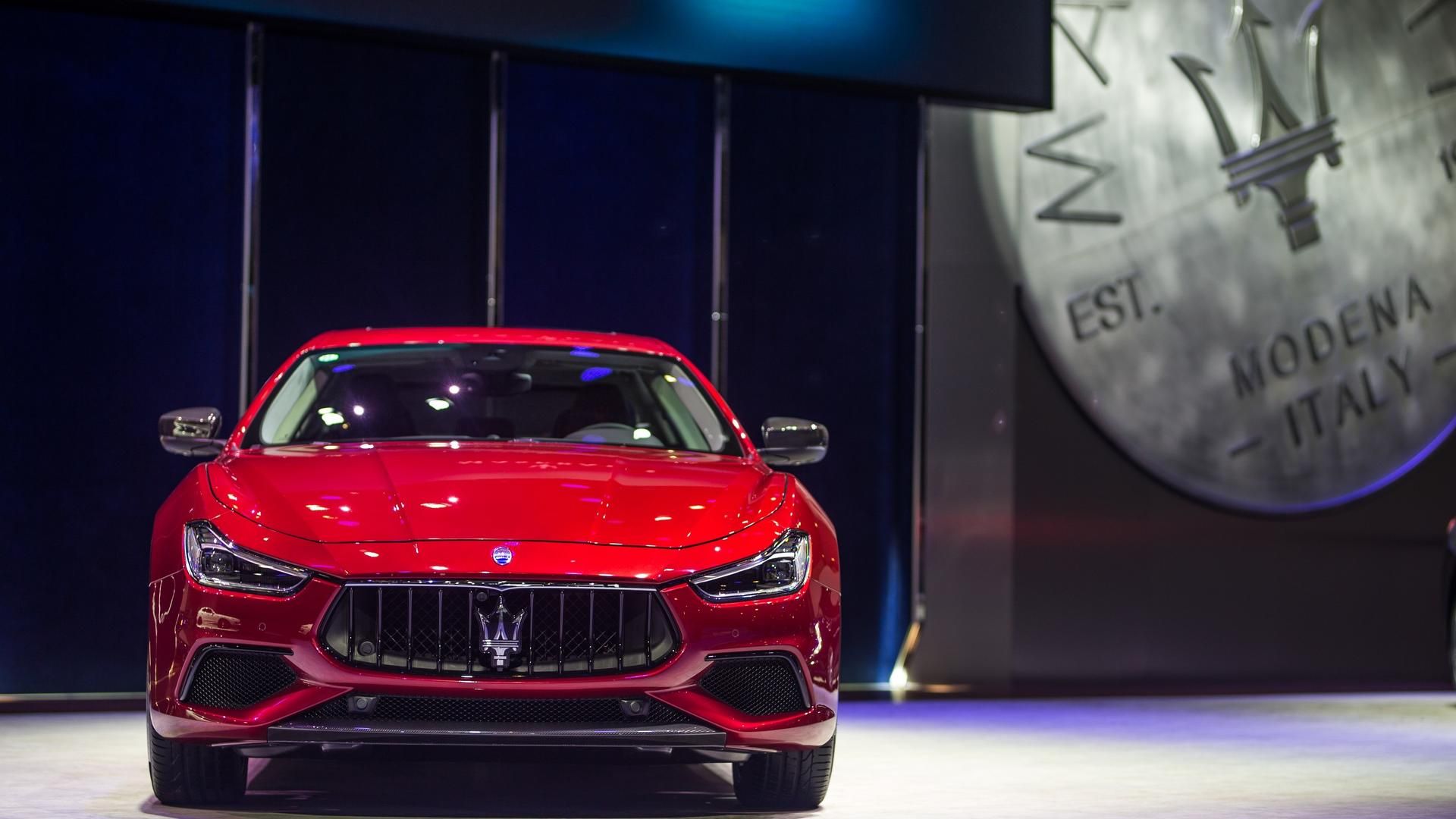 Maserati Ghibli GranLusso, GranSport Debut In The Metal