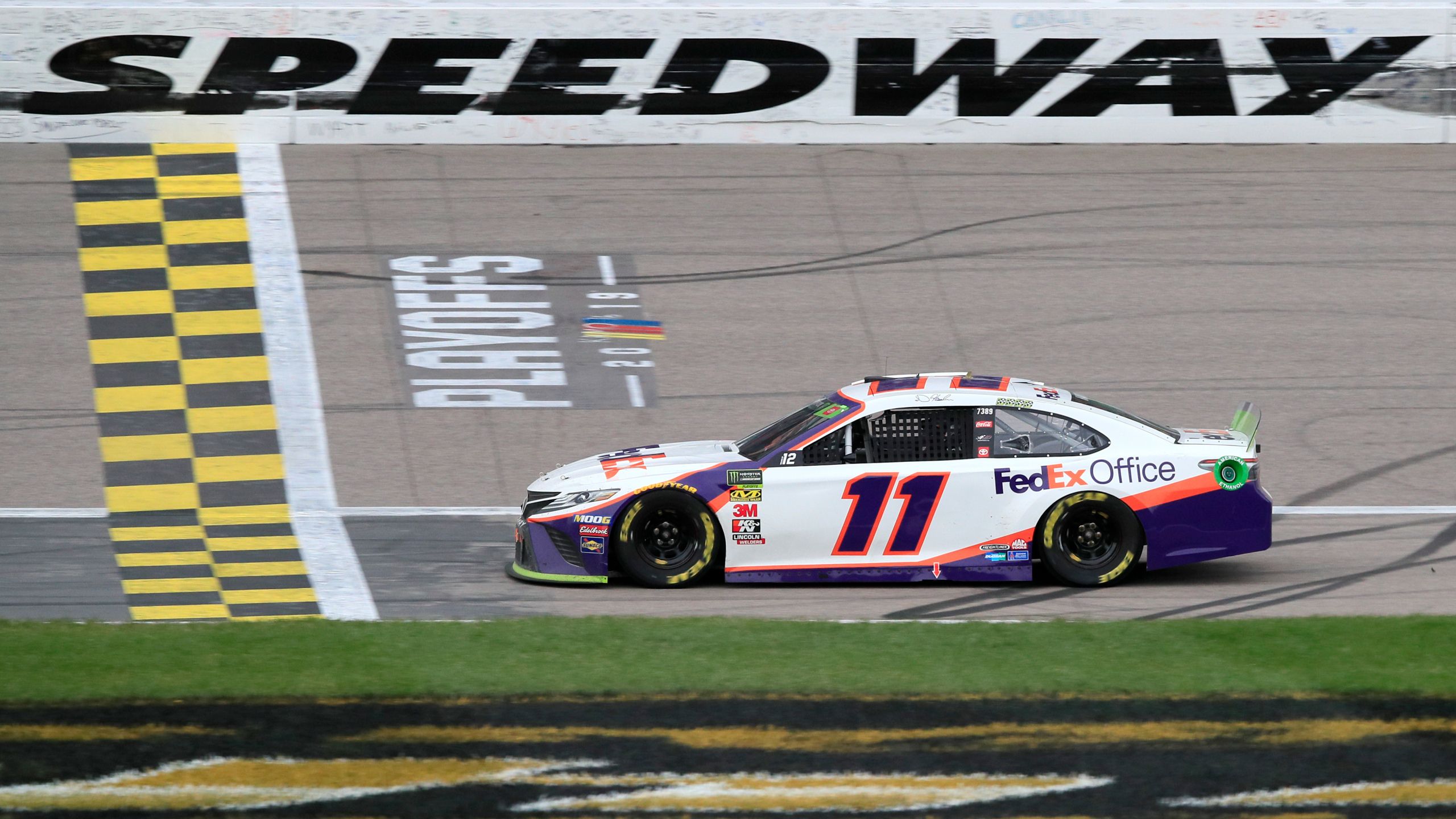 Hamlin Wins Chaotic NASCAR Cut Off Race At Kansas Speedway. WOWK