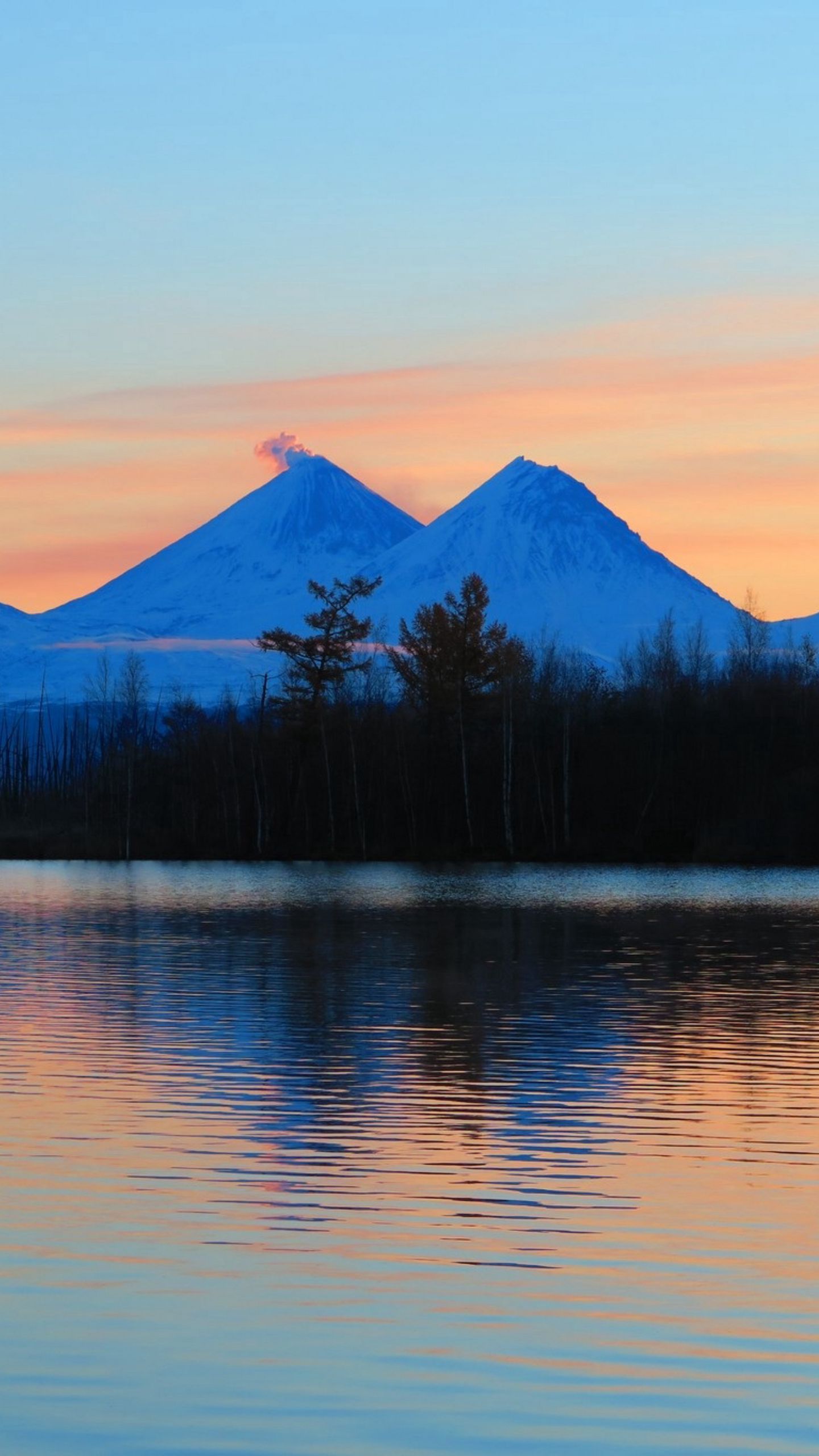 Download wallpaper 1440x2560 sunrise, mountains, lake, landscape