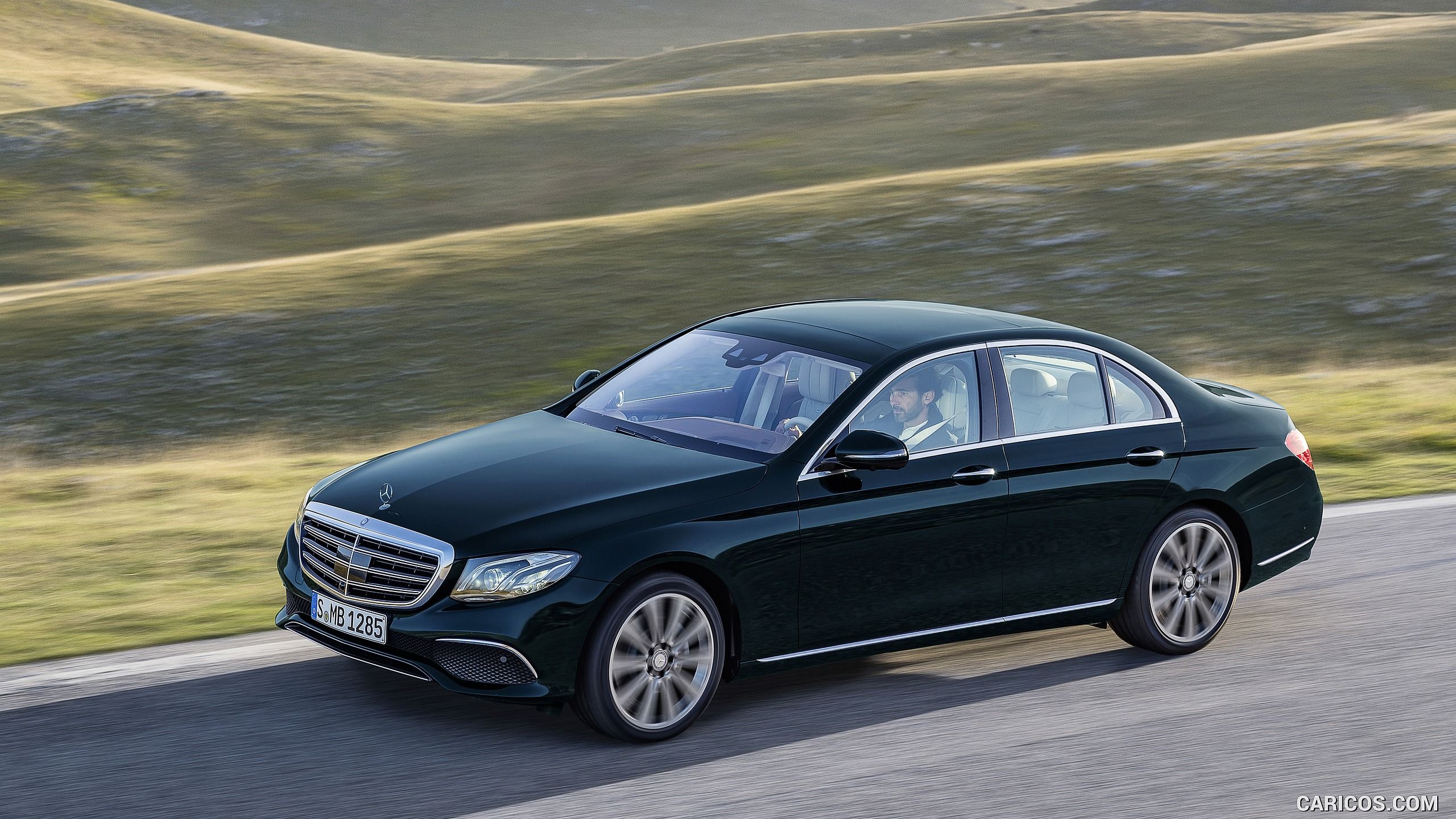 Mercedes Benz E Class E 350 E EXCLUSIVE Color: Callait Blue