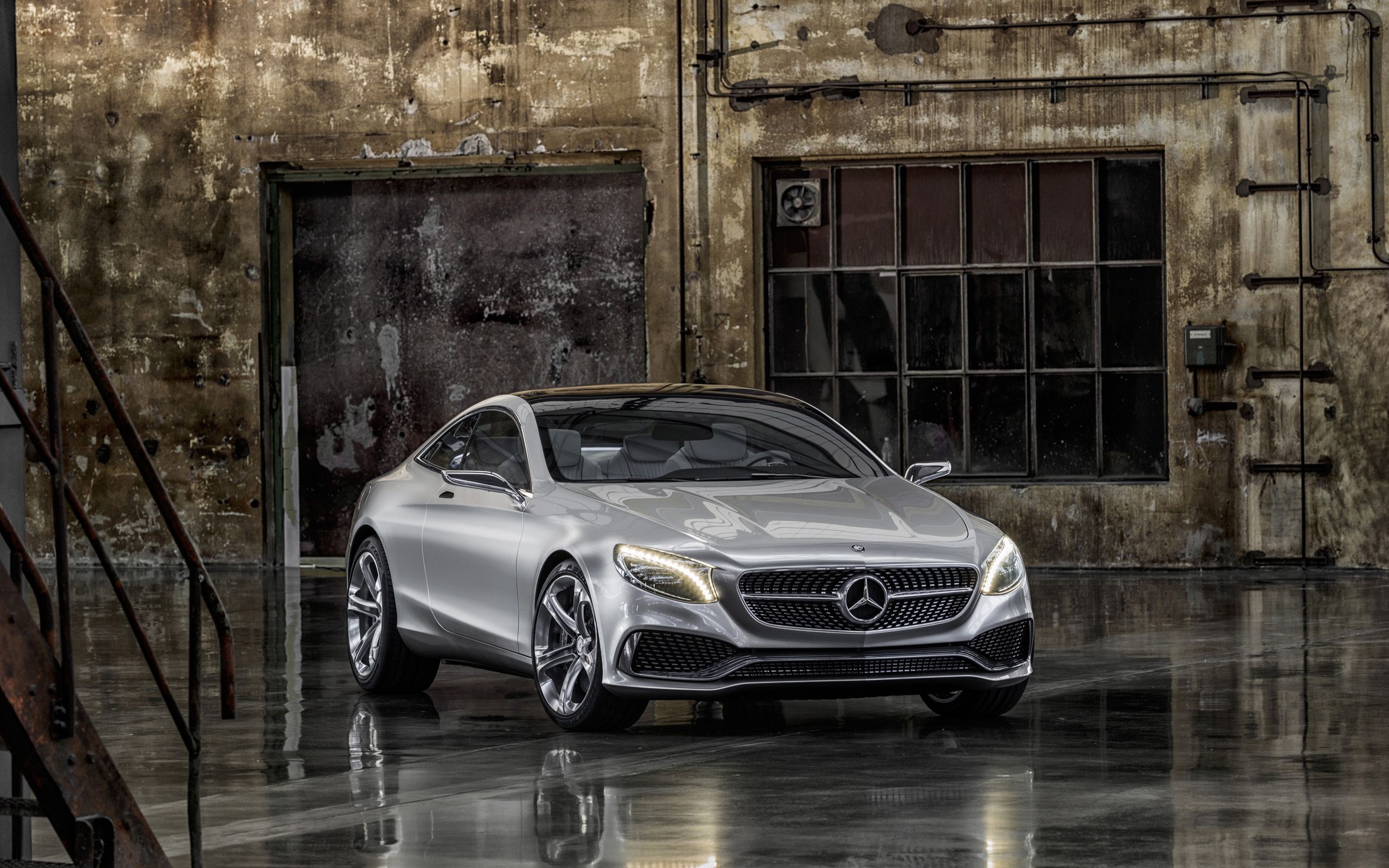 Mercedes Benz S Class Coupe 2013 Wallpaper
