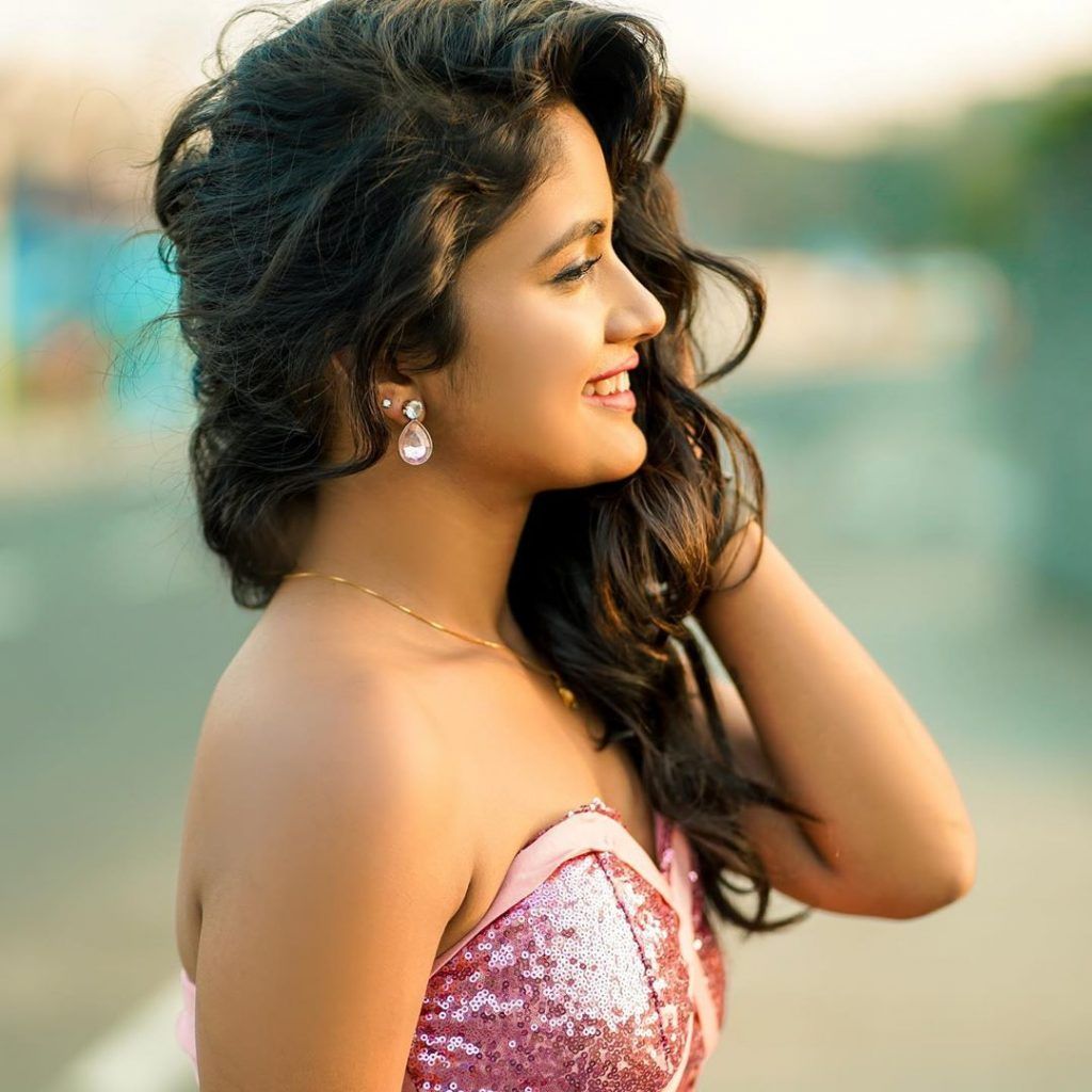Stunning Photo of TikTok Model Nisha Guragain. Nisha Guragain TikTok Star. Actress Nisha Guragain, Best of TikTok, Girls On TikTok
