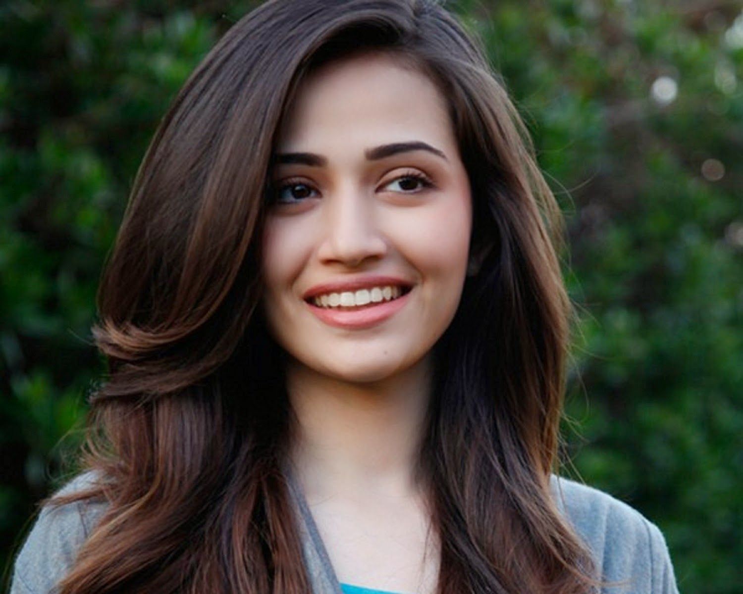 Sana Javed Wallpapers Wallpaper Cave