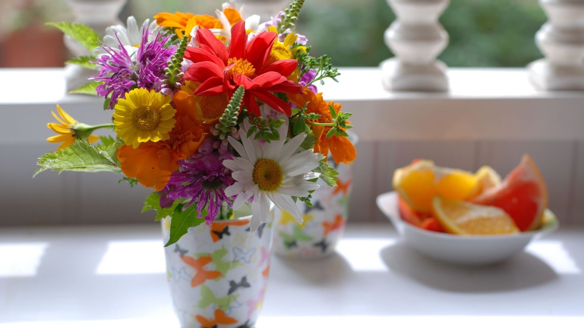 Free download Flowers in a vase Widescreen Wallpaper 7790
