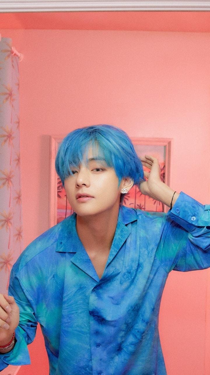Taehyung Blue Hair Wallpaper Free Taehyung Blue Hair