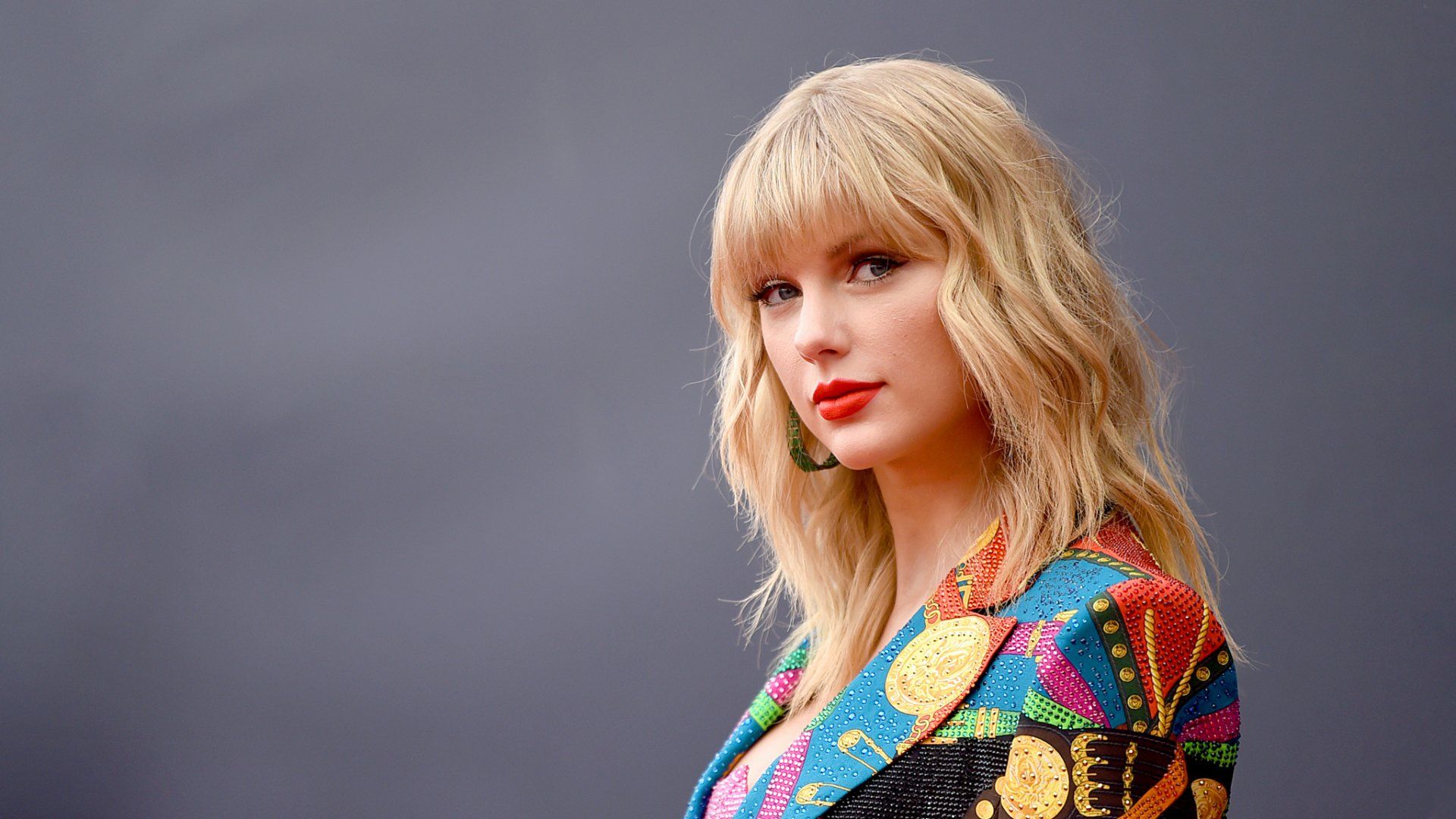 Lessons From Taylor Swift's Surprise 'Folklore' Album